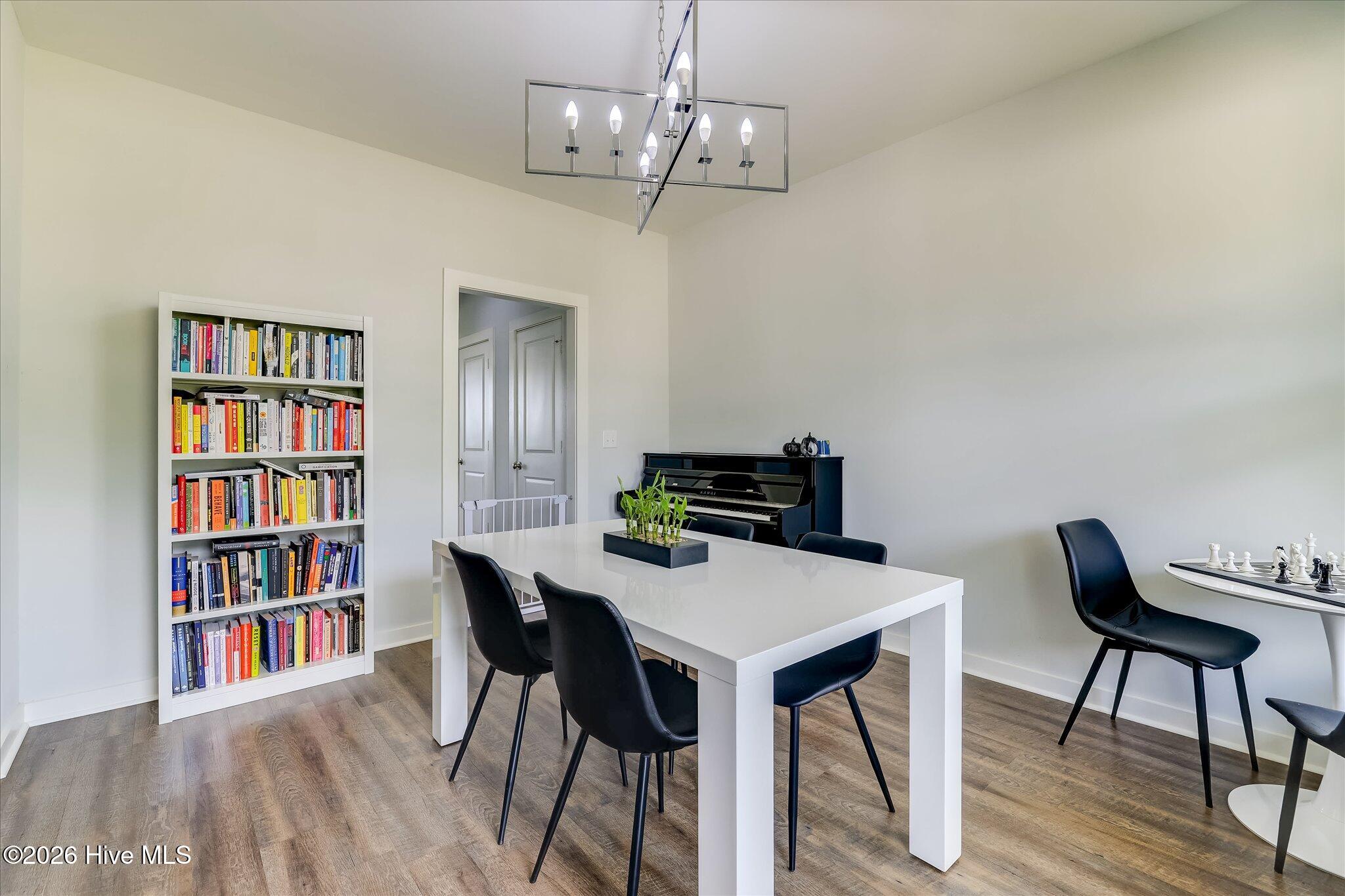 453 Bridle Path Road Property Photo 20