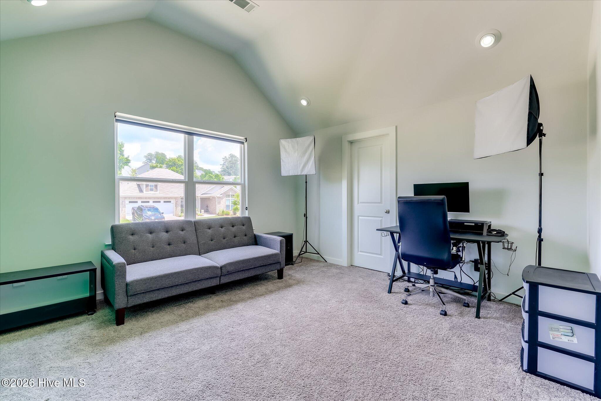 453 Bridle Path Road Property Photo 33