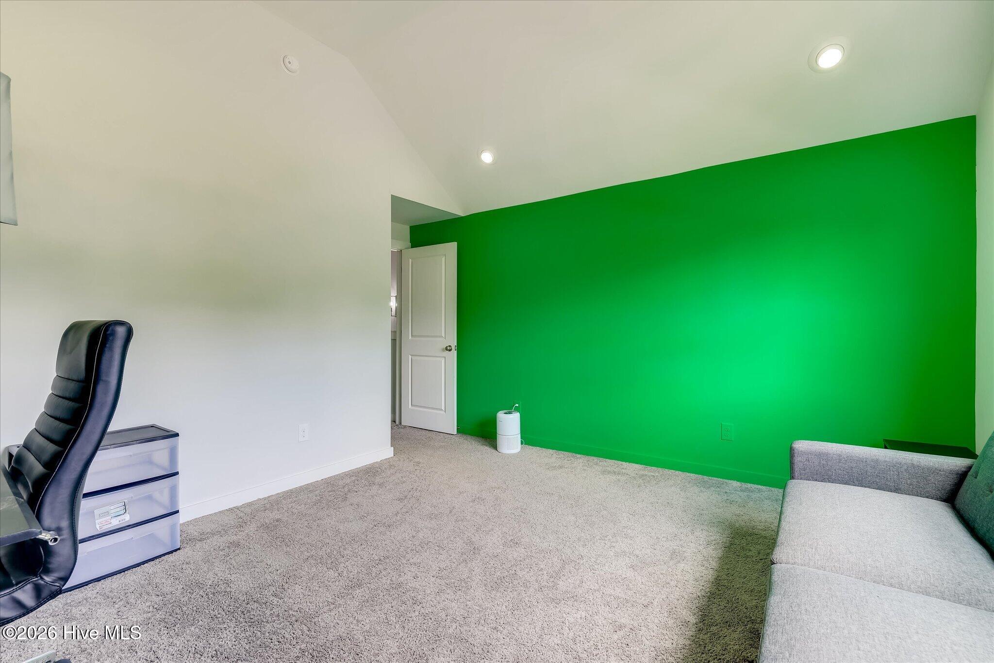 453 Bridle Path Road Property Photo 35