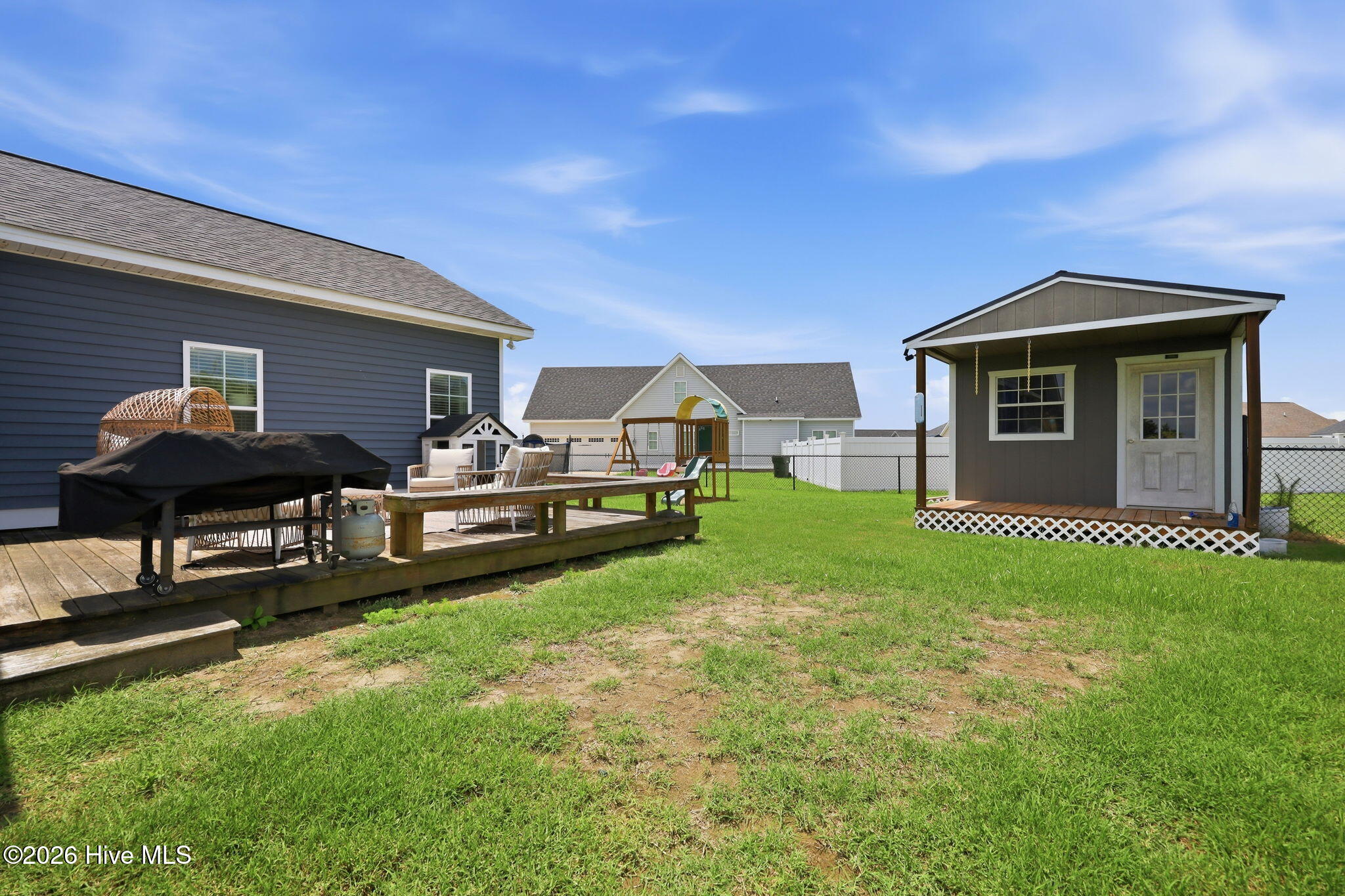3718 Valleyfield Lane N Property Photo 33