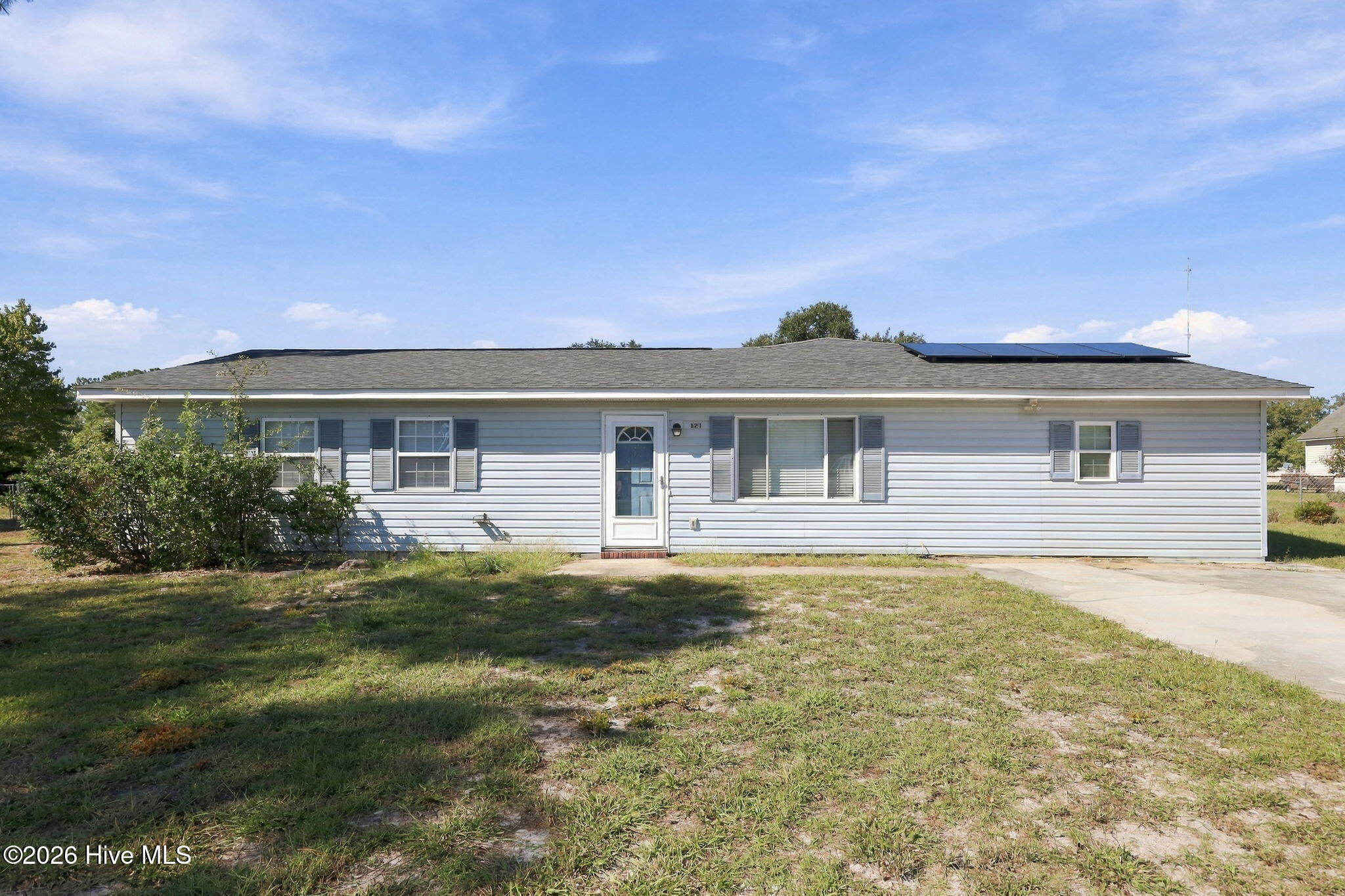 121 Bayberry Road Property Photo 2