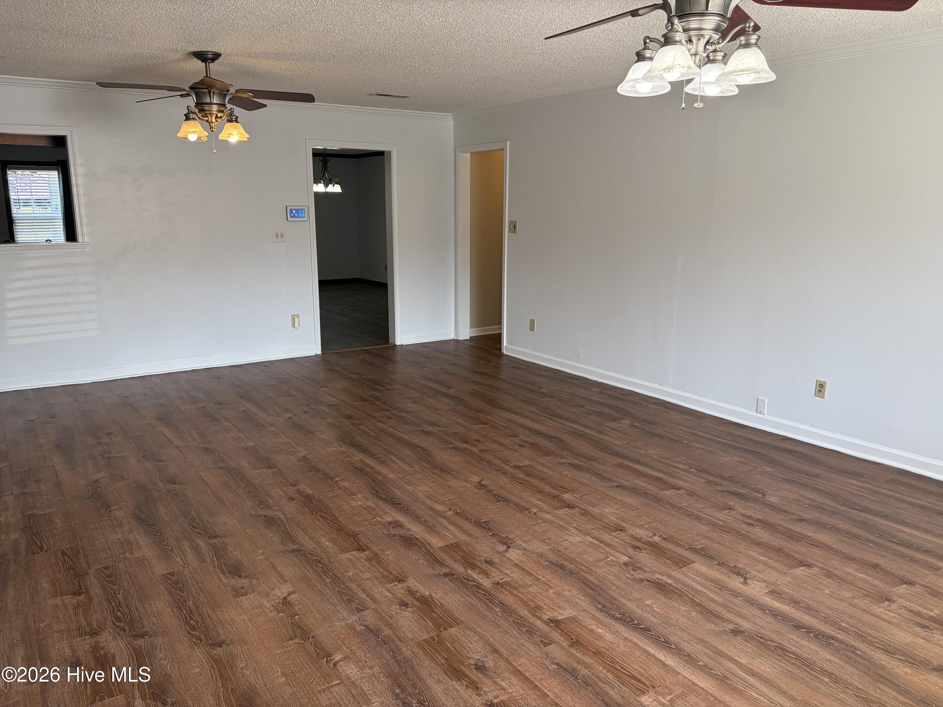 121 Bayberry Road Property Photo 6