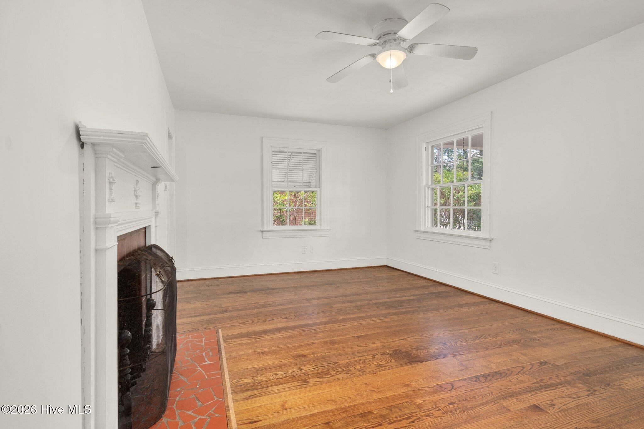 1209 W Thomas Street Property Photo 6
