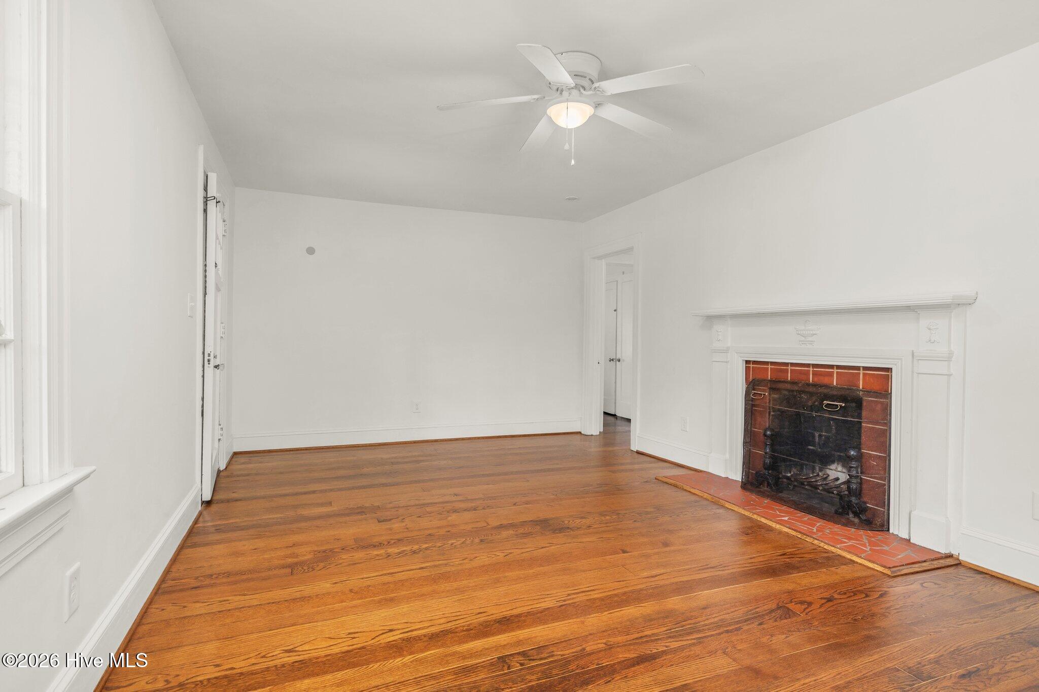 1209 W Thomas Street Property Photo 7