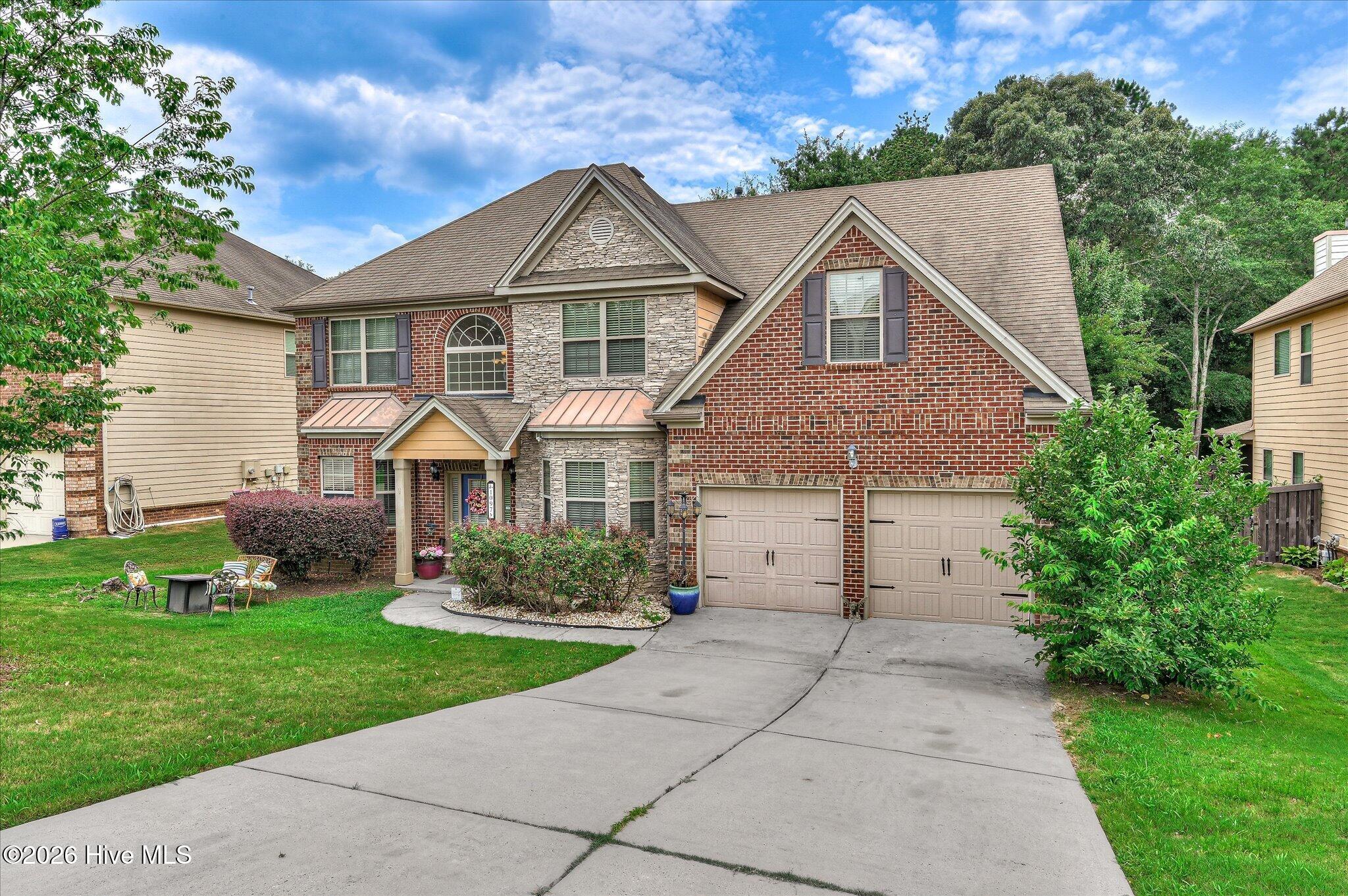 1097 Prides Crossing Property Photo 1