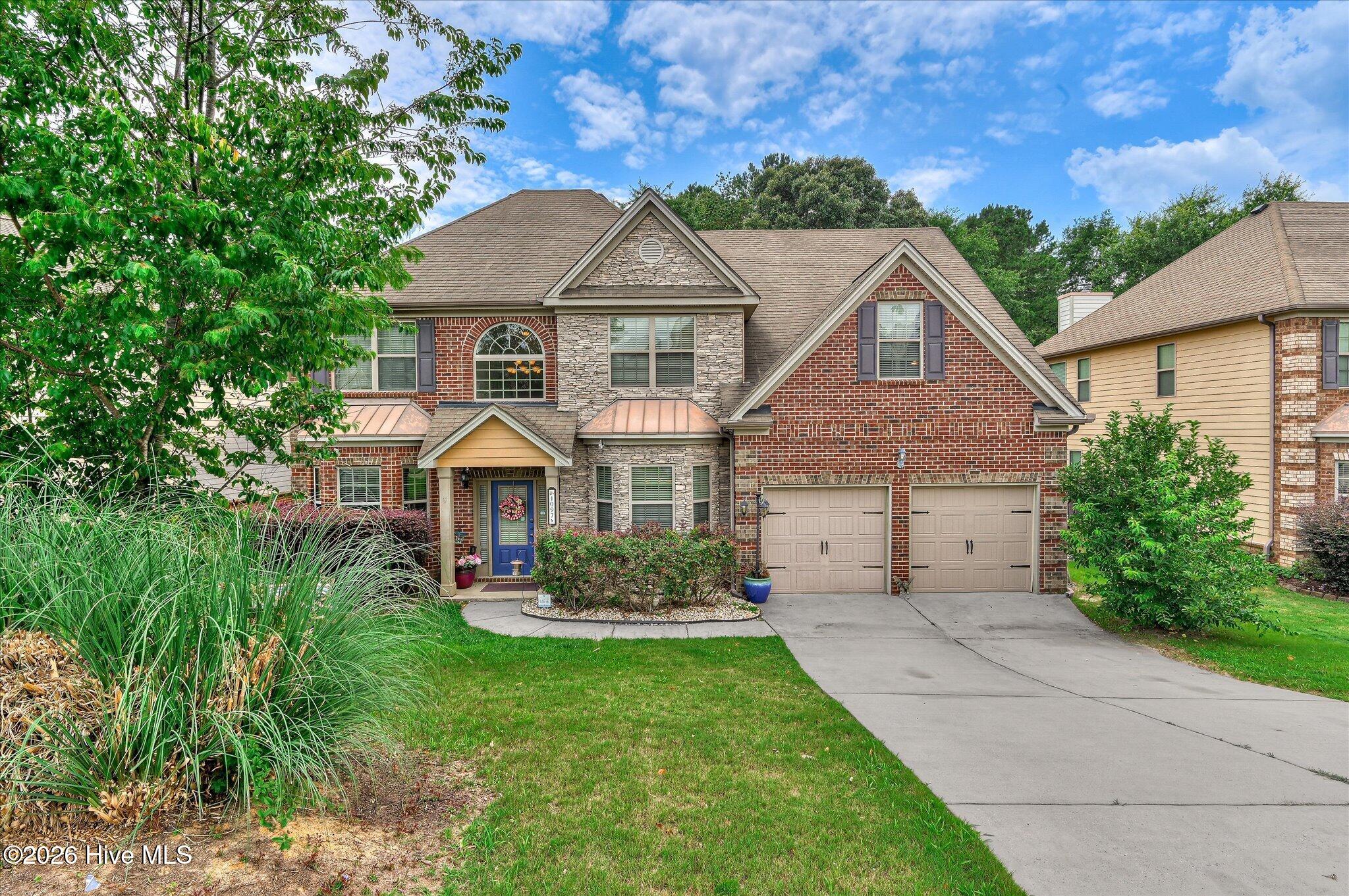 1097 Prides Crossing Property Photo 2