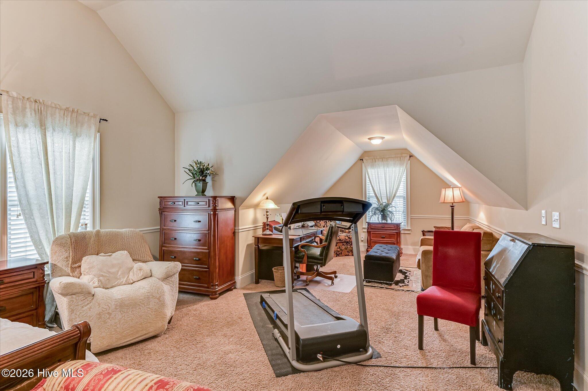 1097 Prides Crossing Property Photo 17