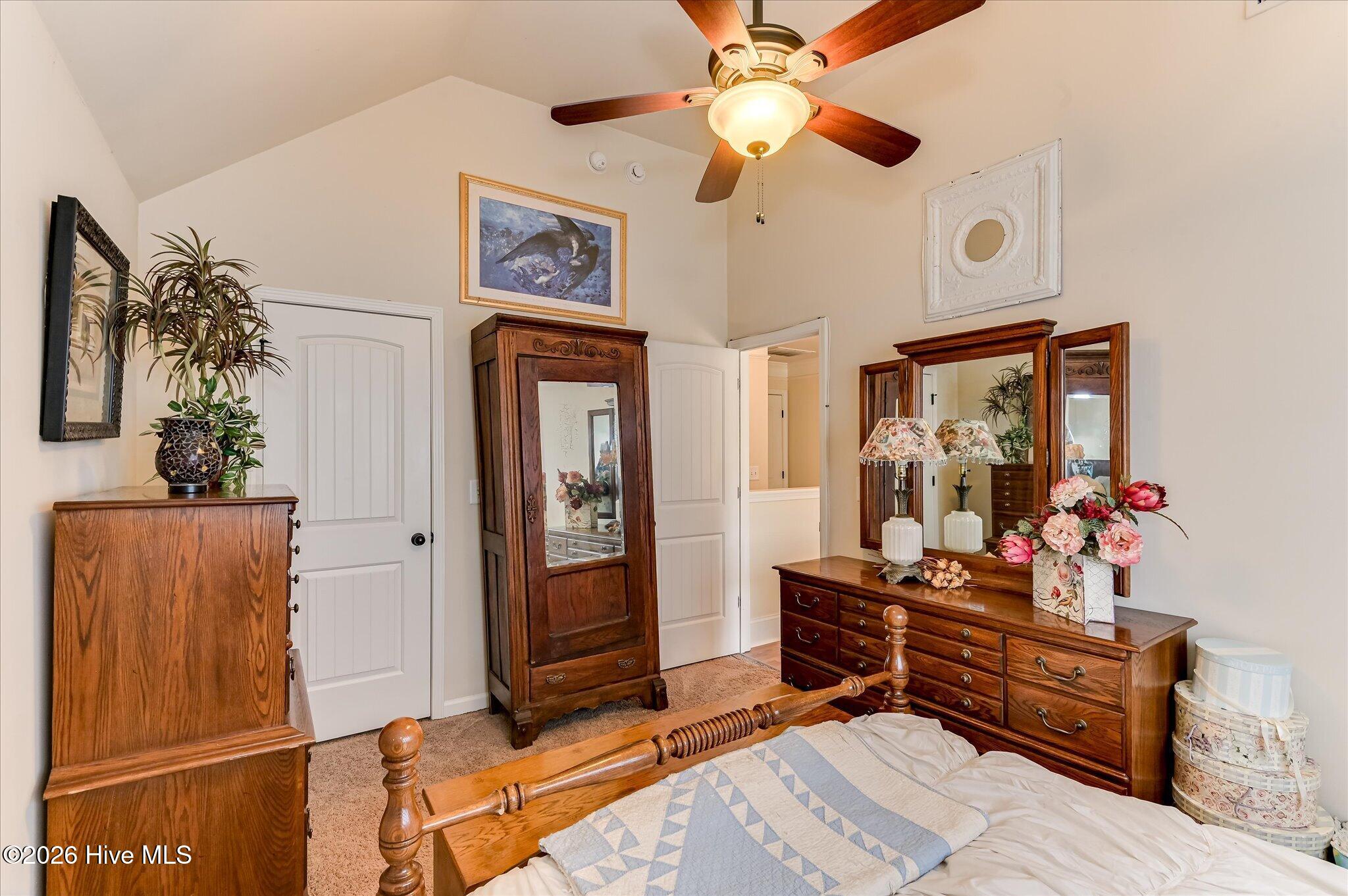 1097 Prides Crossing Property Photo 24