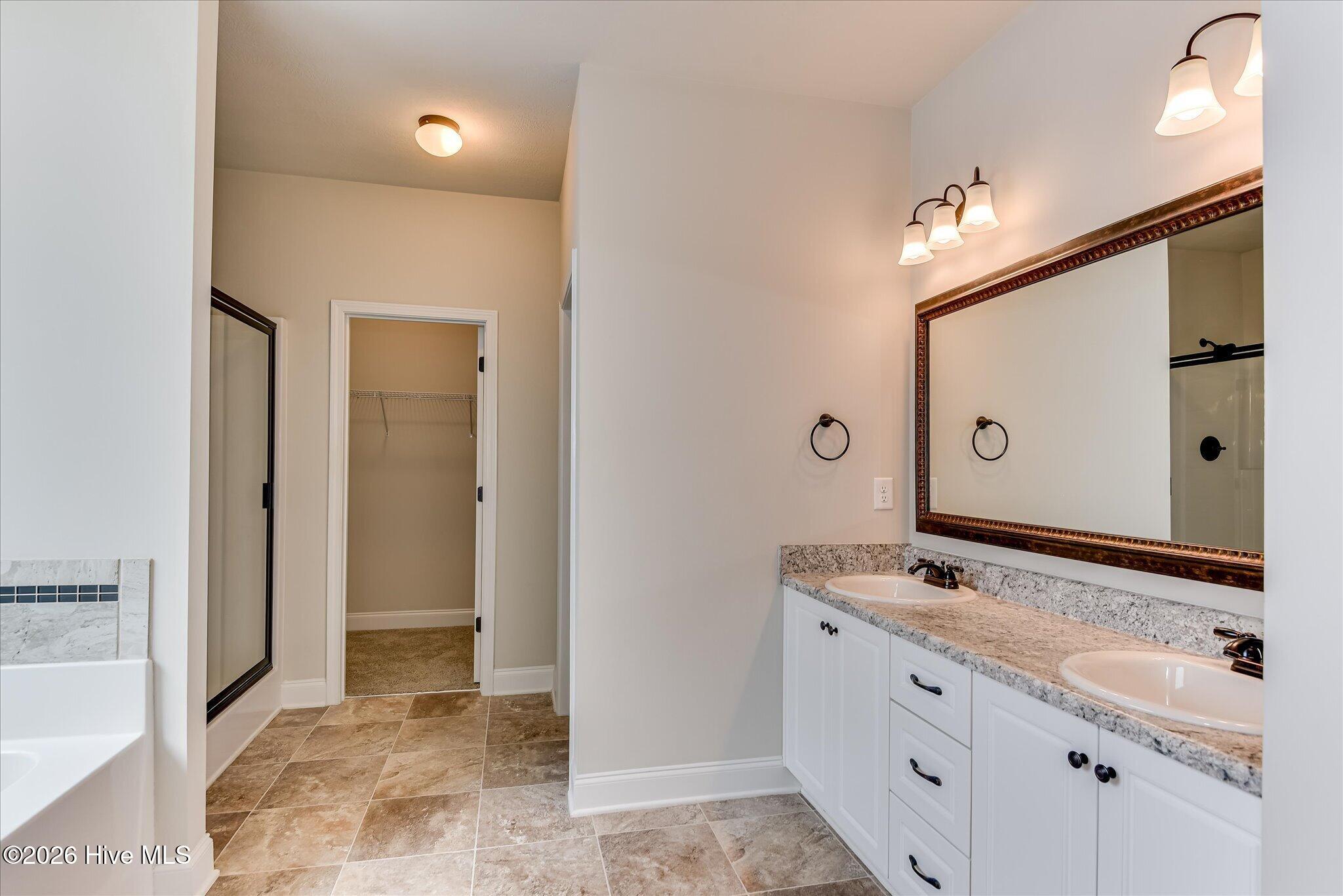 1045 Swan Court Property Photo 35