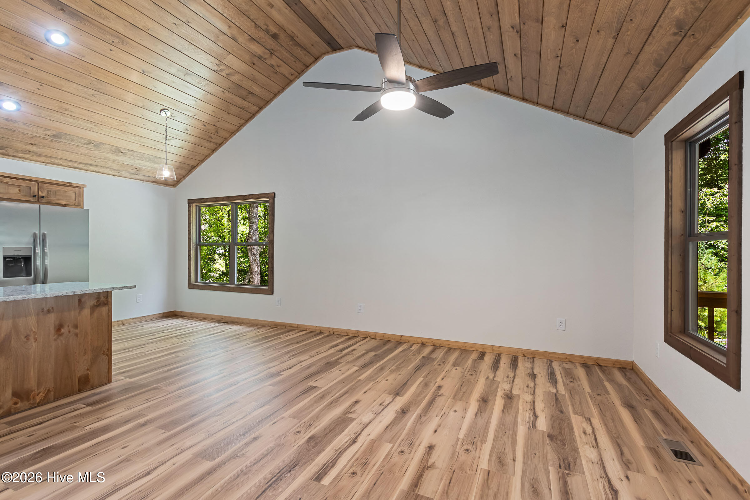 80 Oak Knob Drive Property Photo 6