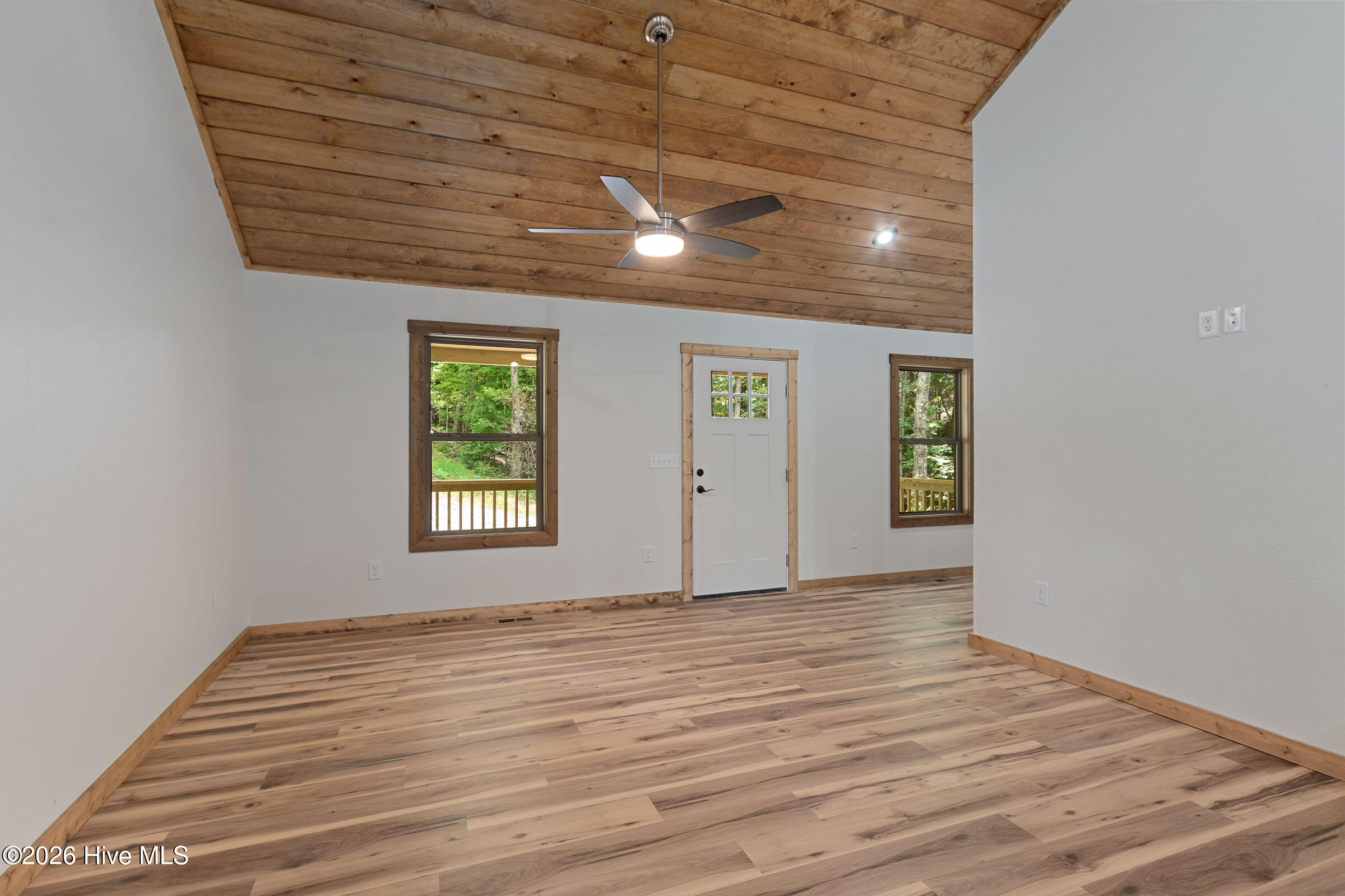 80 Oak Knob Drive Property Photo 8