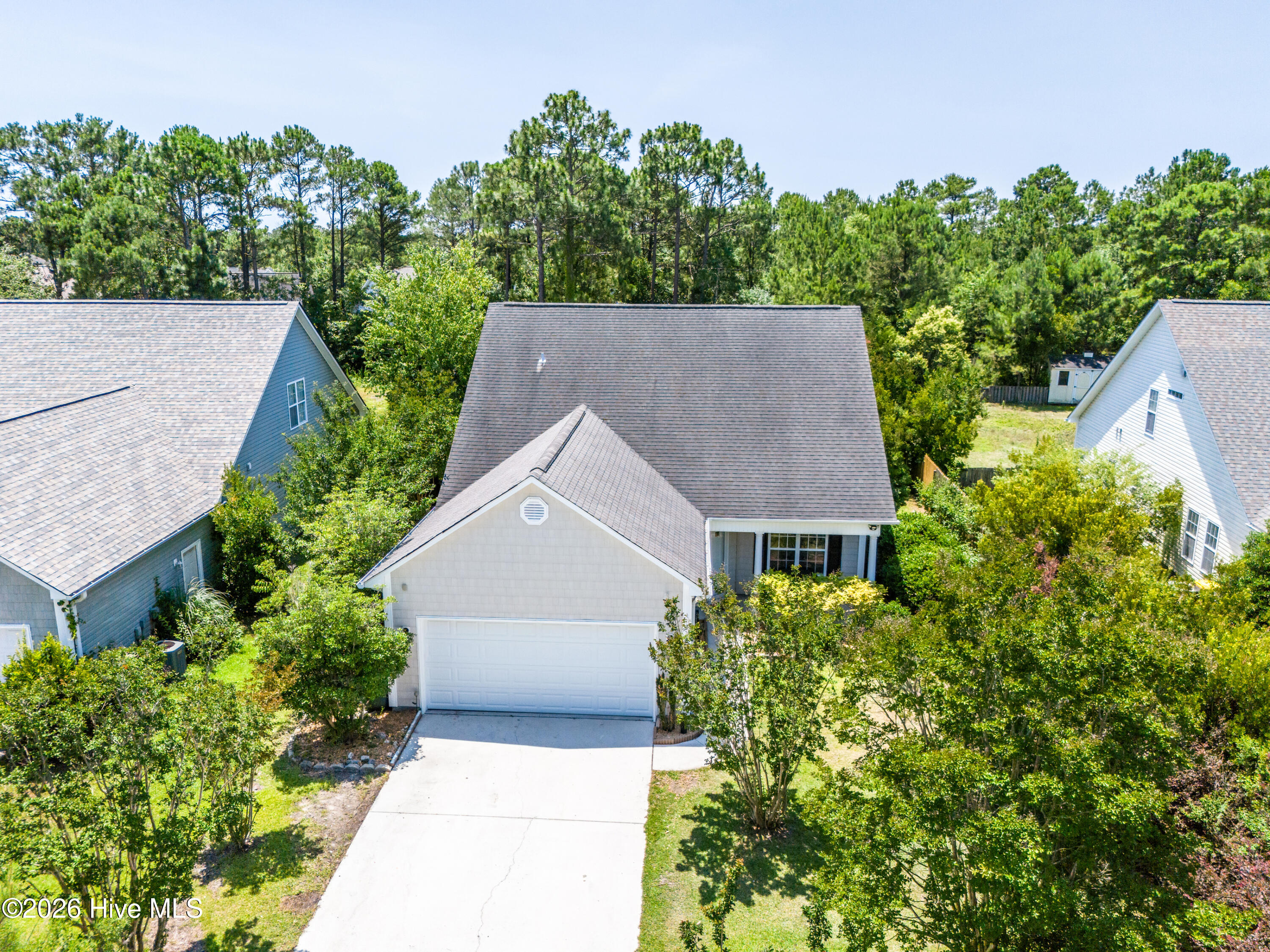 126 Leeward Lane Property Photo 4