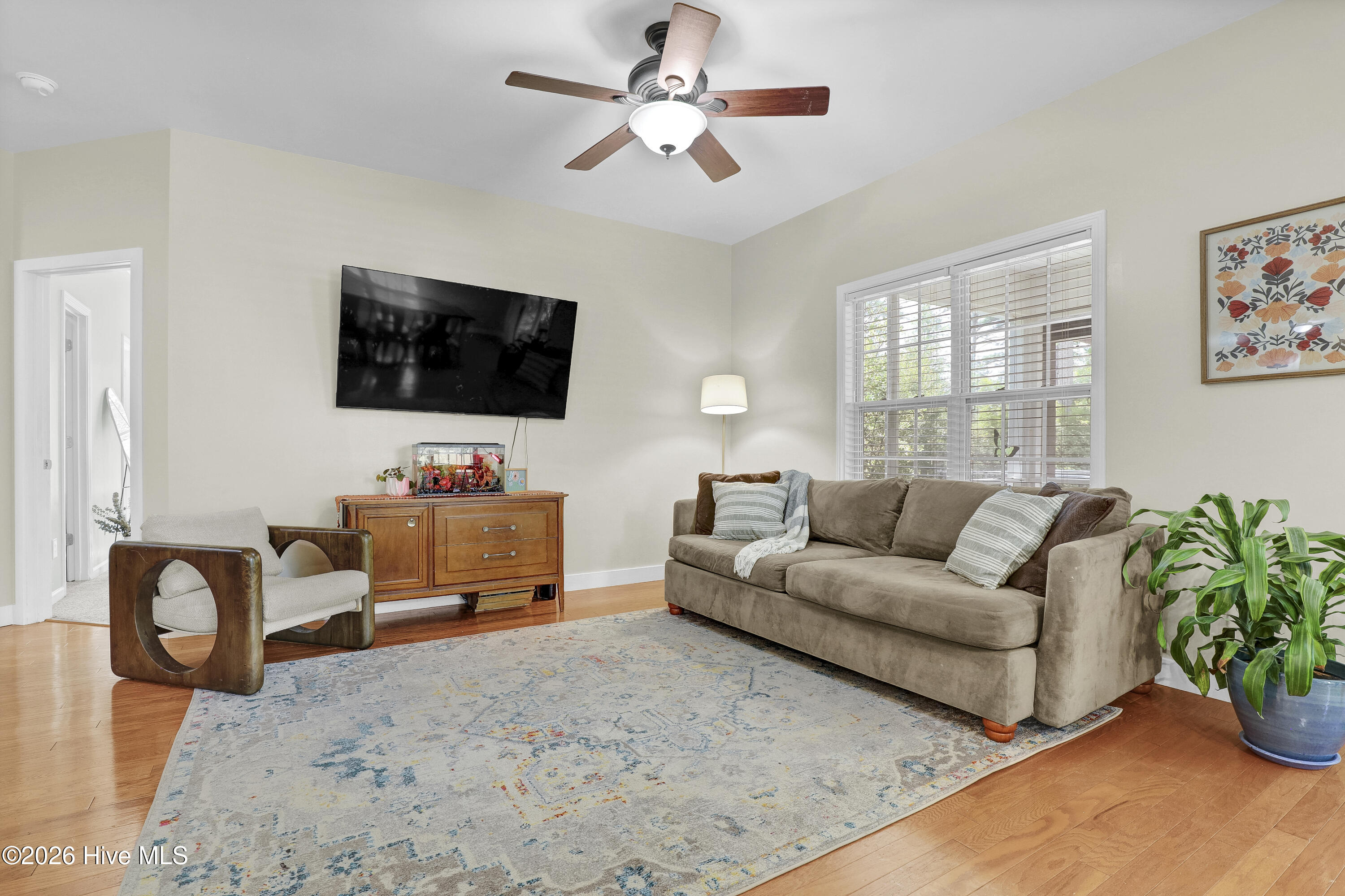126 Leeward Lane Property Photo 12