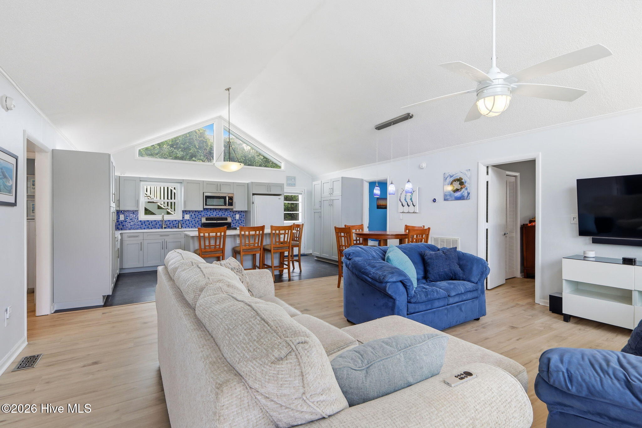 1607 Emerald Drive Property Photo 12