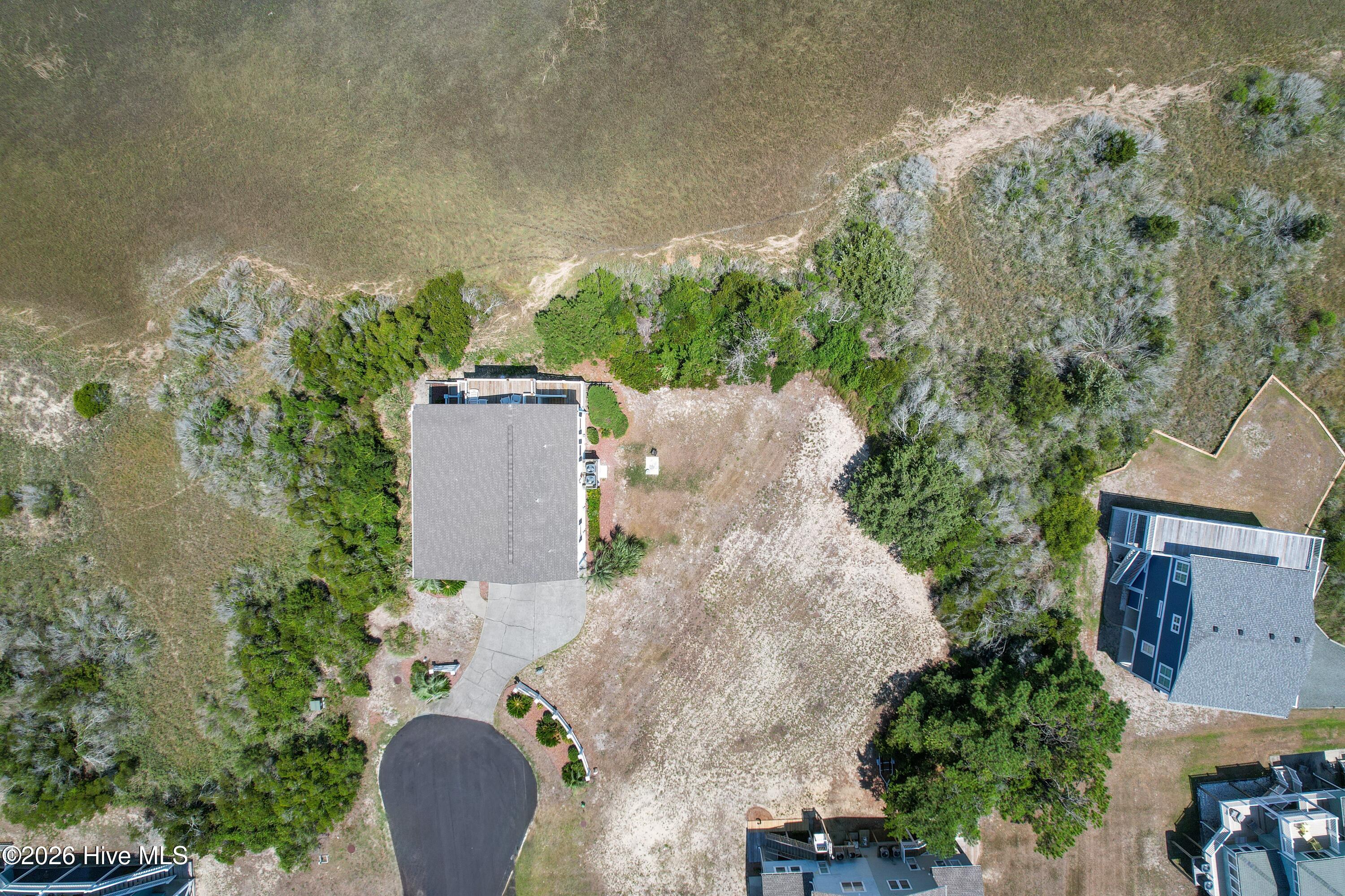 108 & 110 Loggerhead Drive Property Photo 7