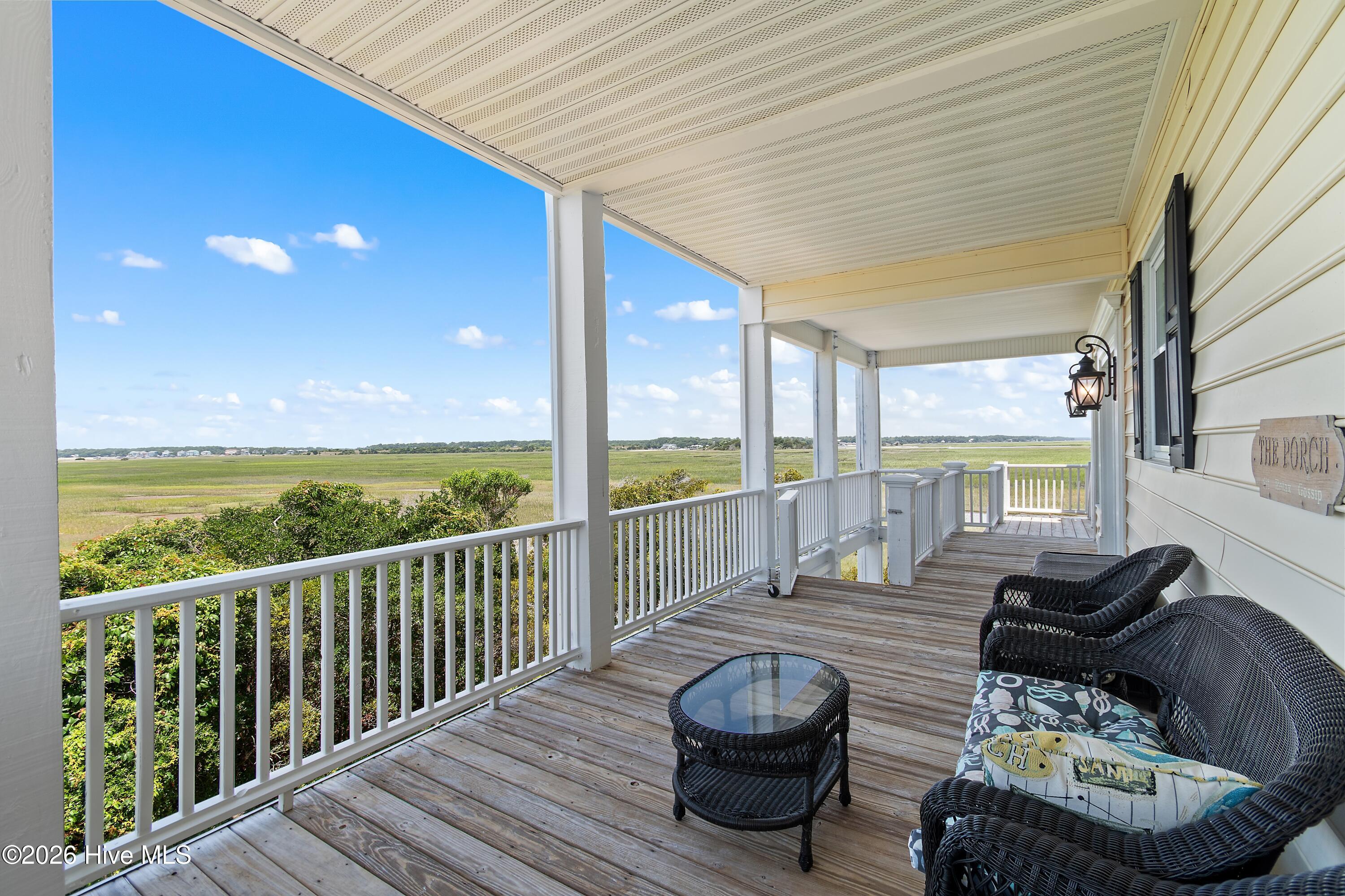 108 & 110 Loggerhead Drive Property Photo 11