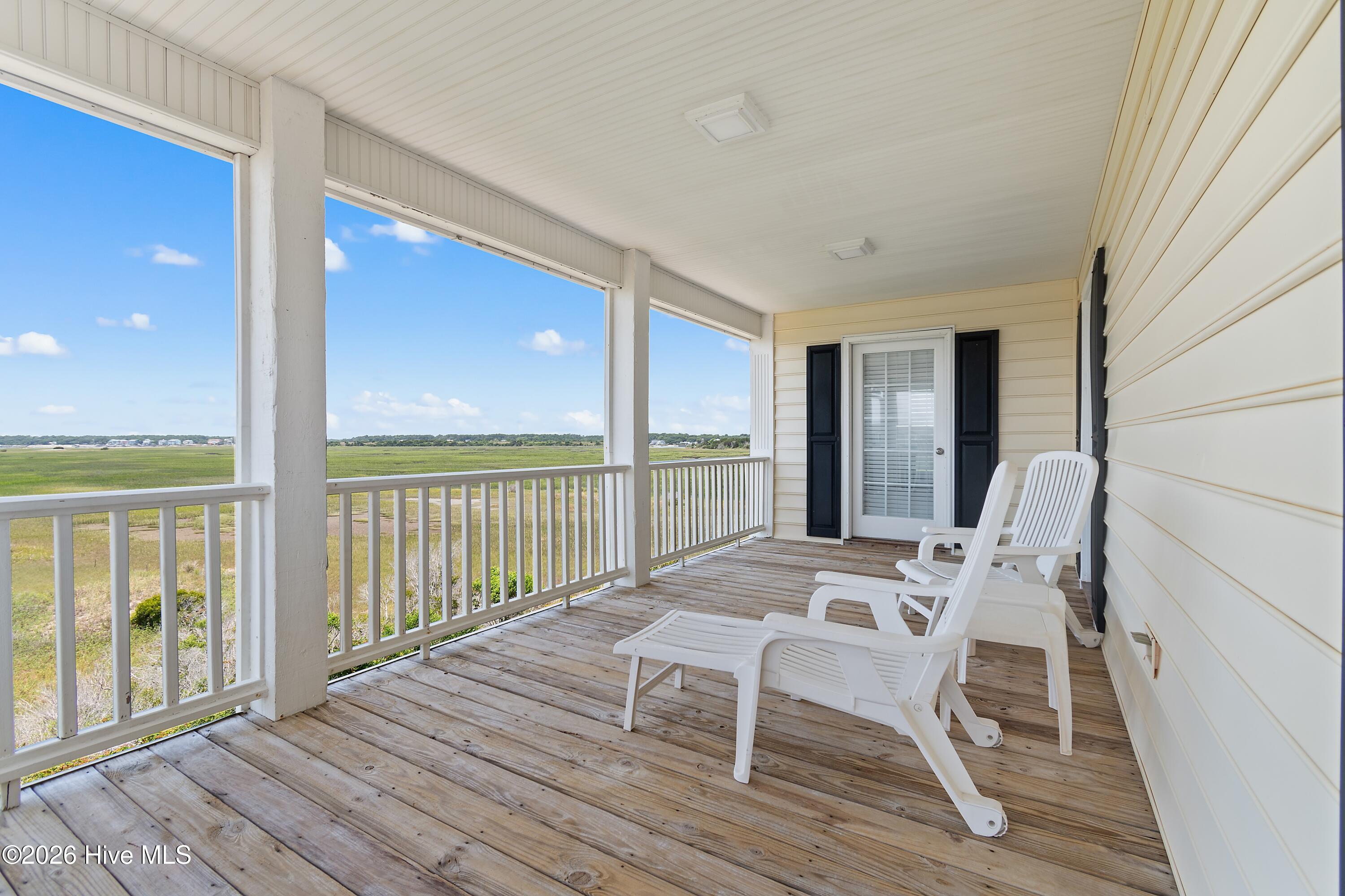 108 & 110 Loggerhead Drive Property Photo 32