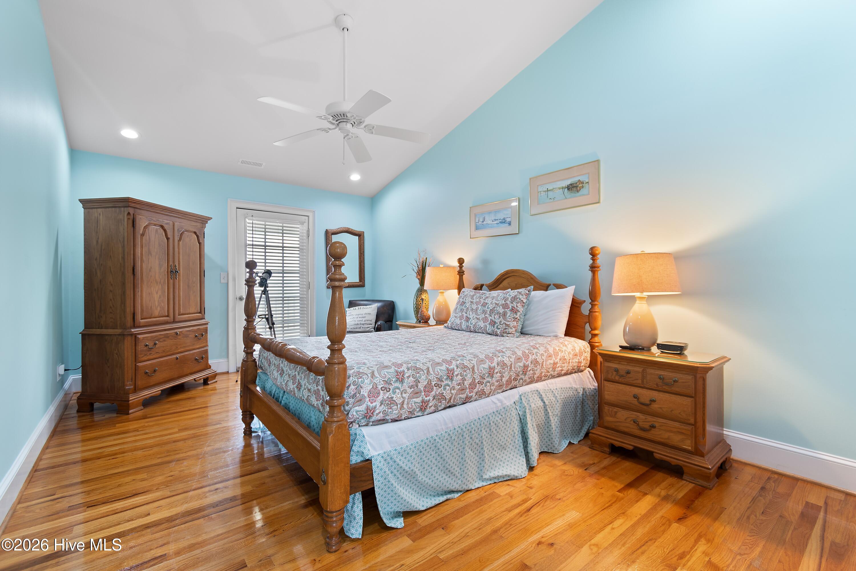 108 & 110 Loggerhead Drive Property Photo 34
