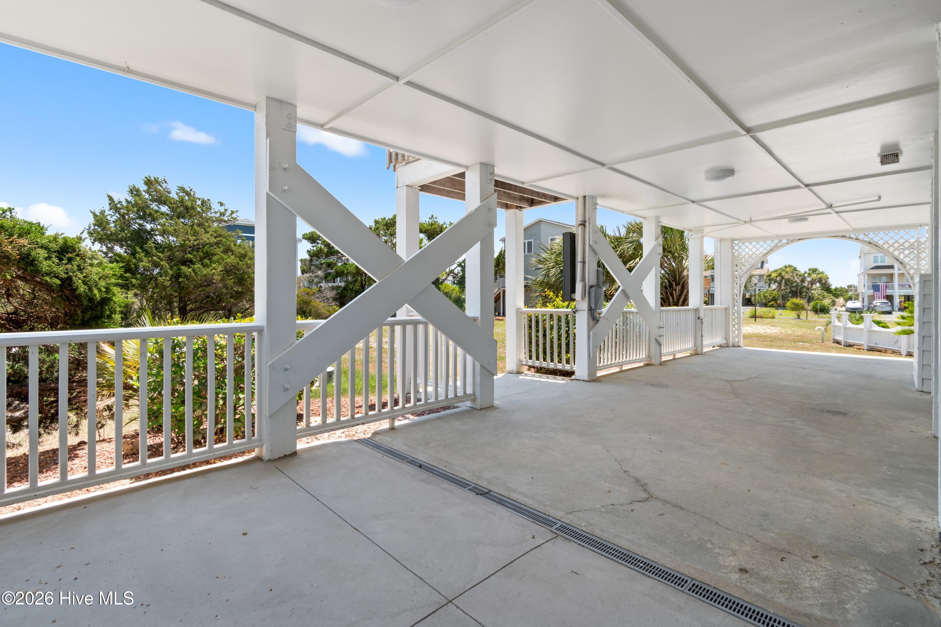 108 & 110 Loggerhead Drive Property Photo 44