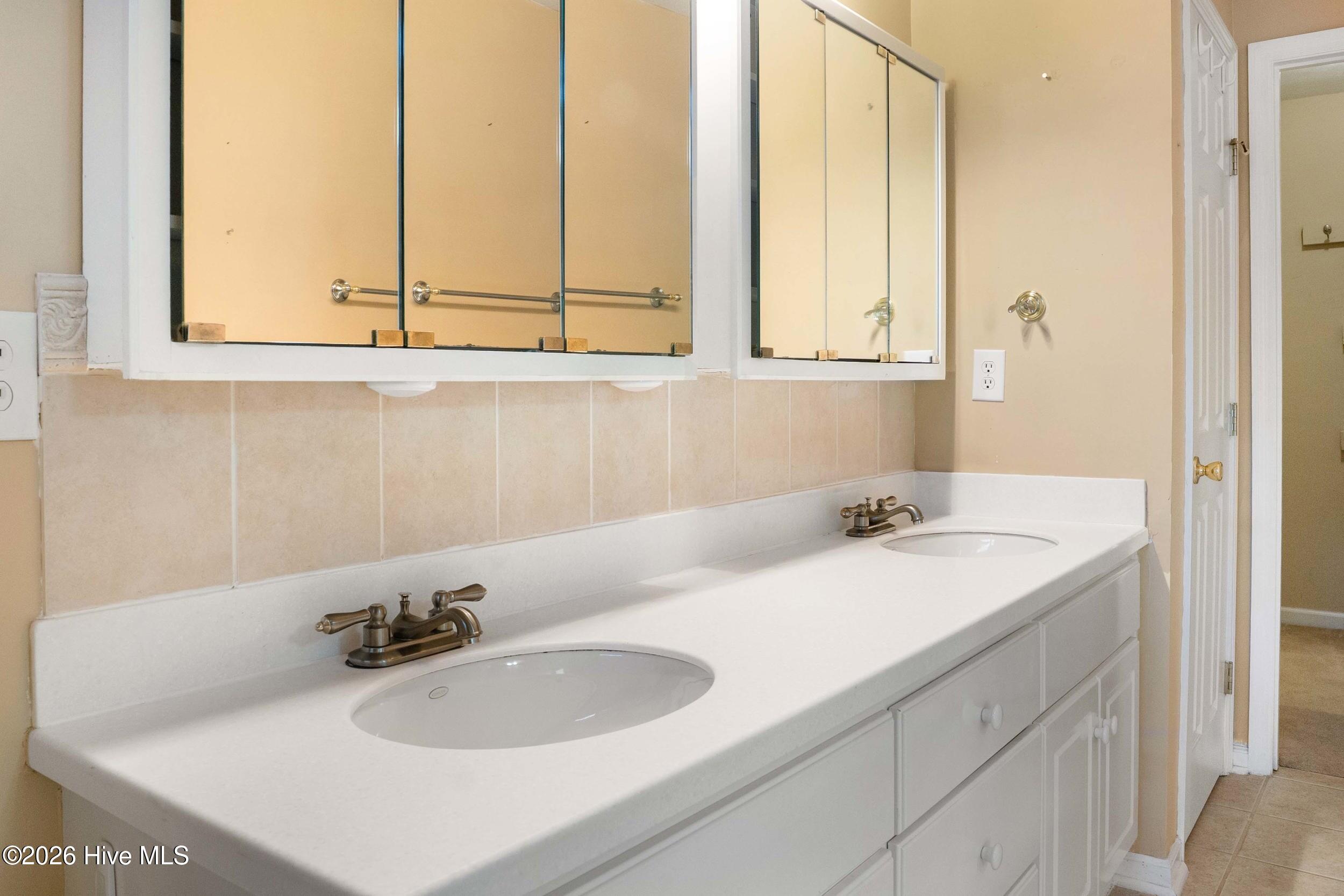 330 Hogan Way Property Photo 21