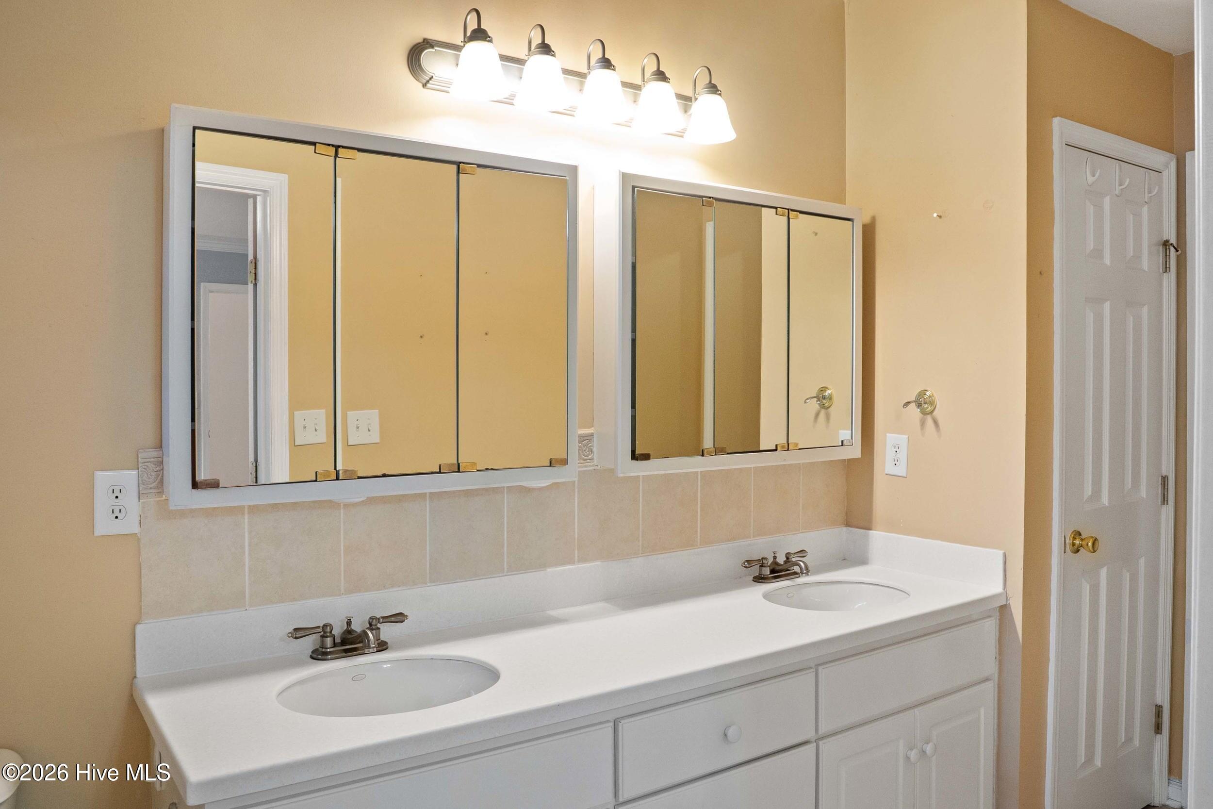 330 Hogan Way Property Photo 24