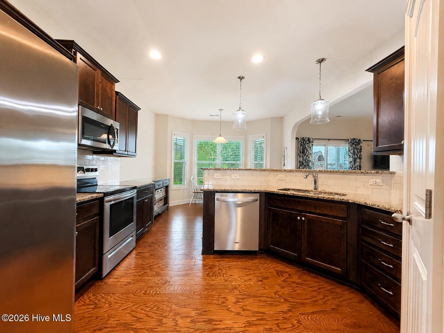589 Aurora Place Property Photo 11