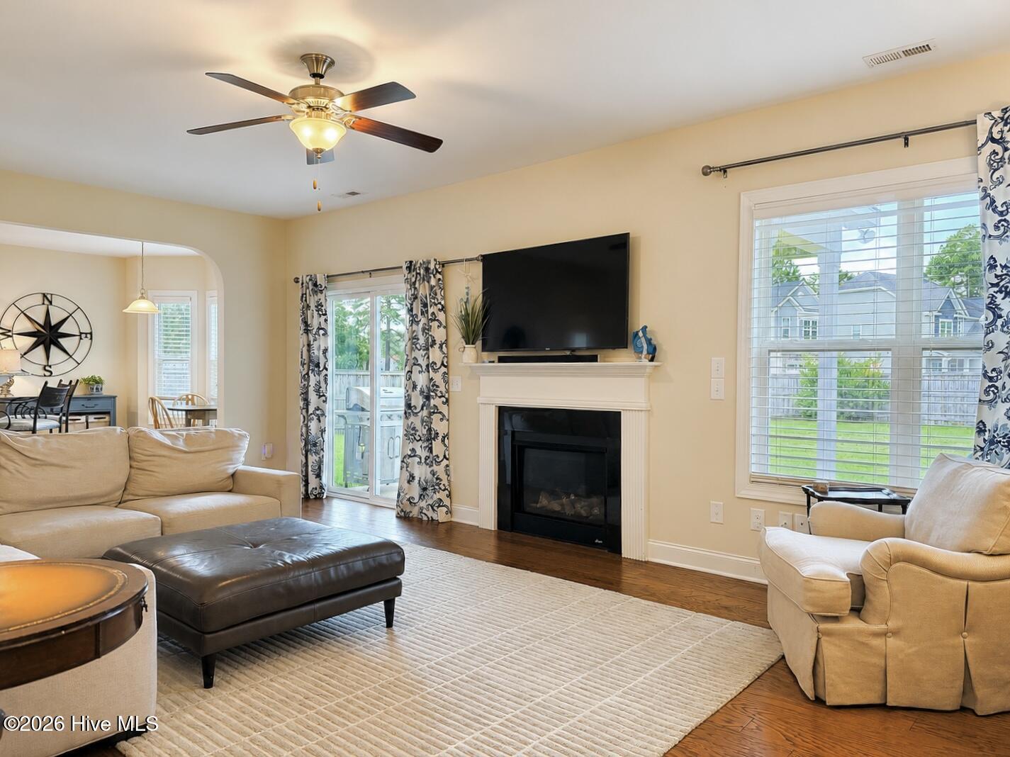 589 Aurora Place Property Photo 15