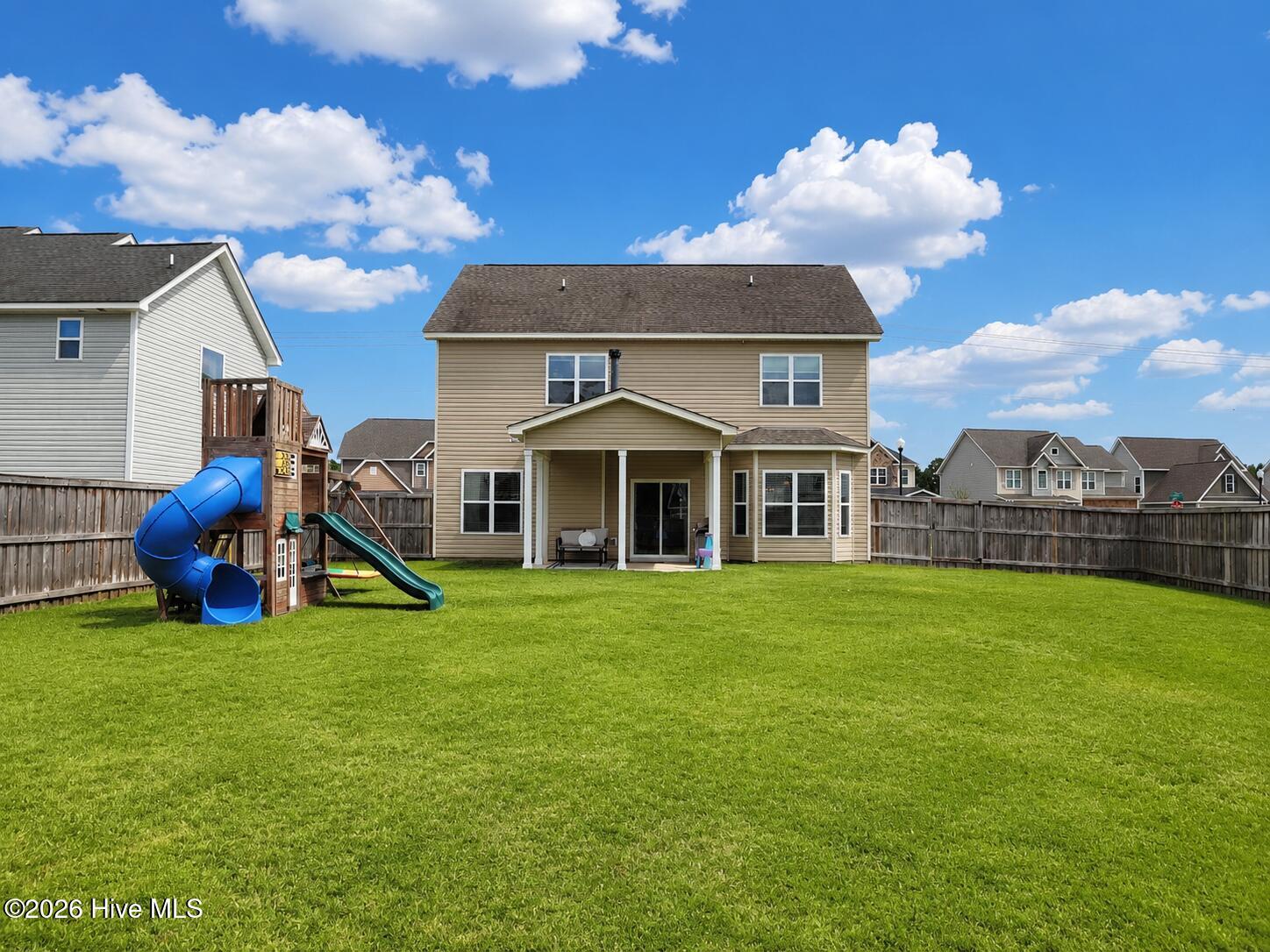 589 Aurora Place Property Photo 34
