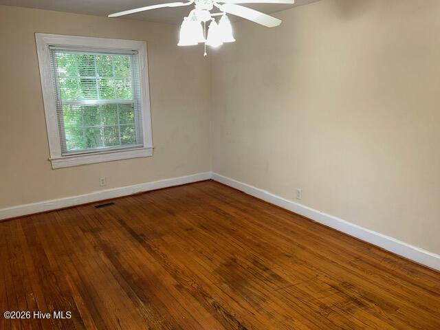704 E 3rd Street A Property Photo 10