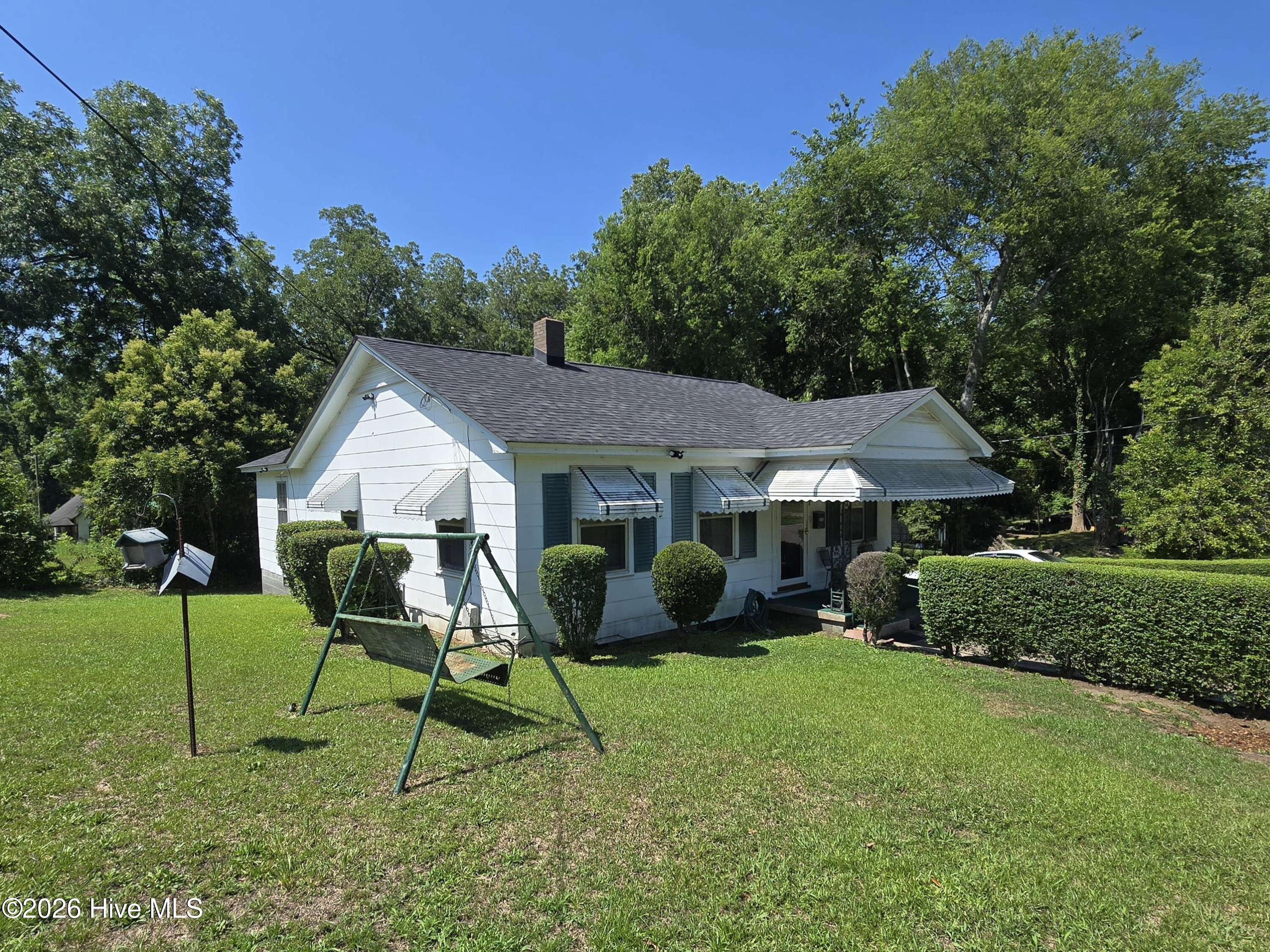 1116 Leak Street Property Photo 1