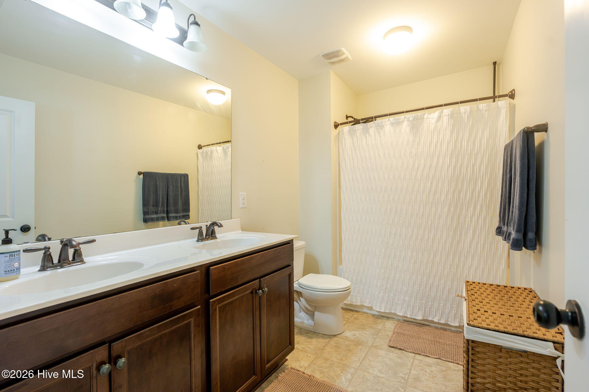 525 Daylily Court Property Photo 33