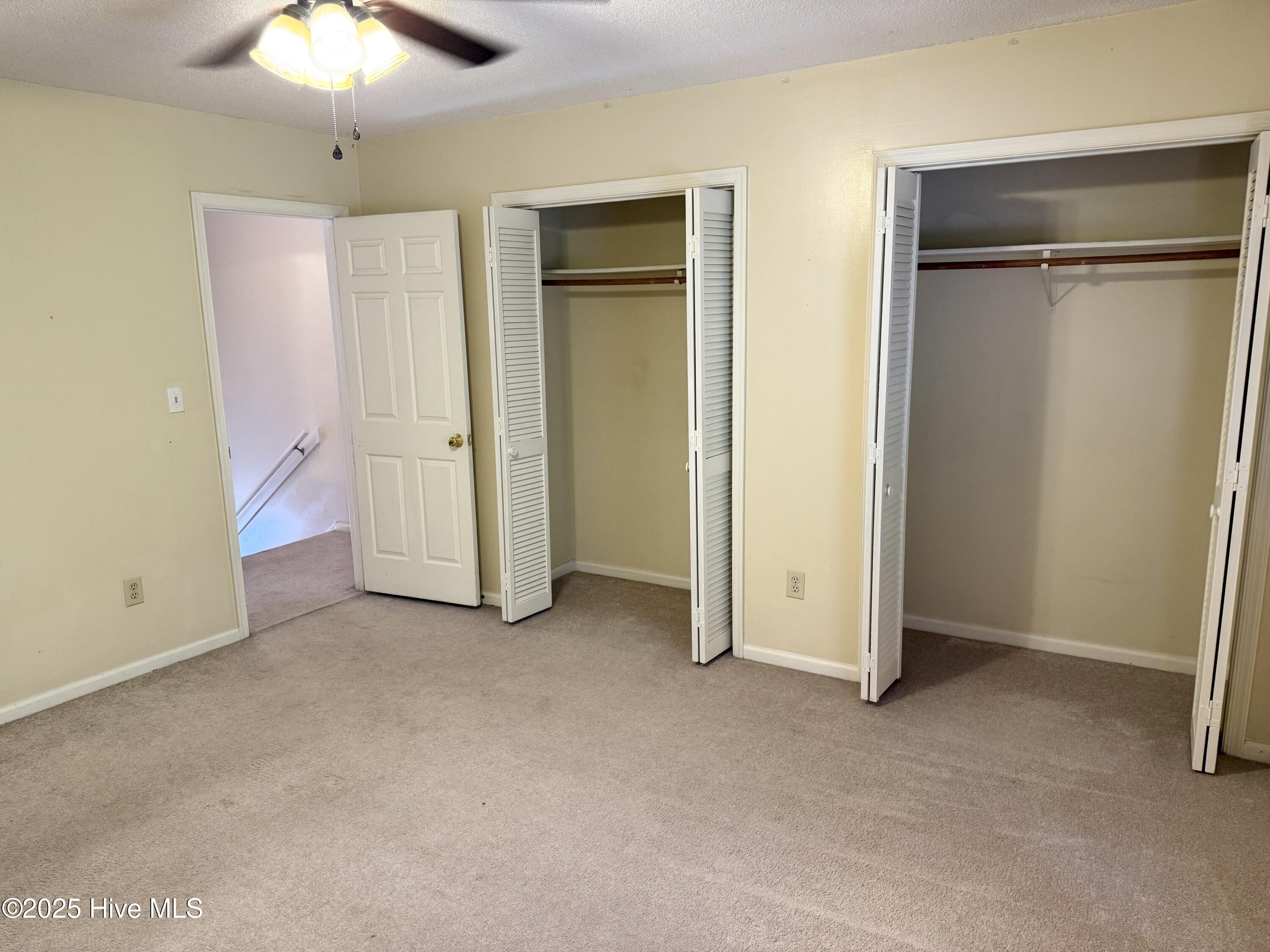 2907 Cedar Creek Road E Property Photo 12