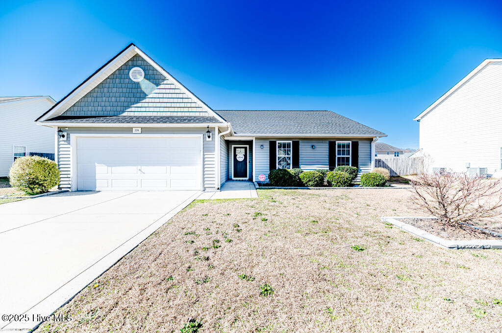 224 Roanoke Drive Property Photo 2