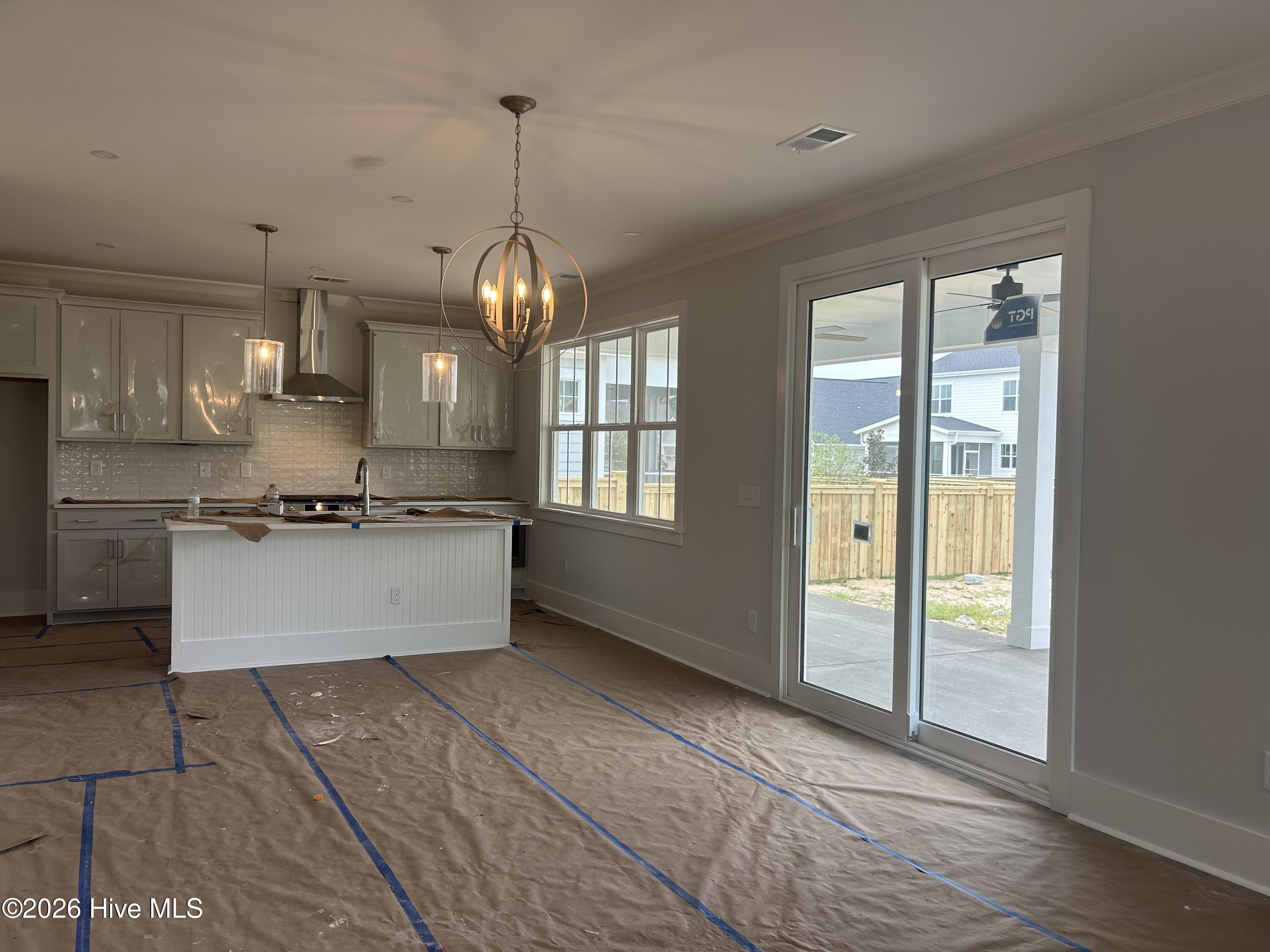 5202 Moonshell Loop Property Photo 4