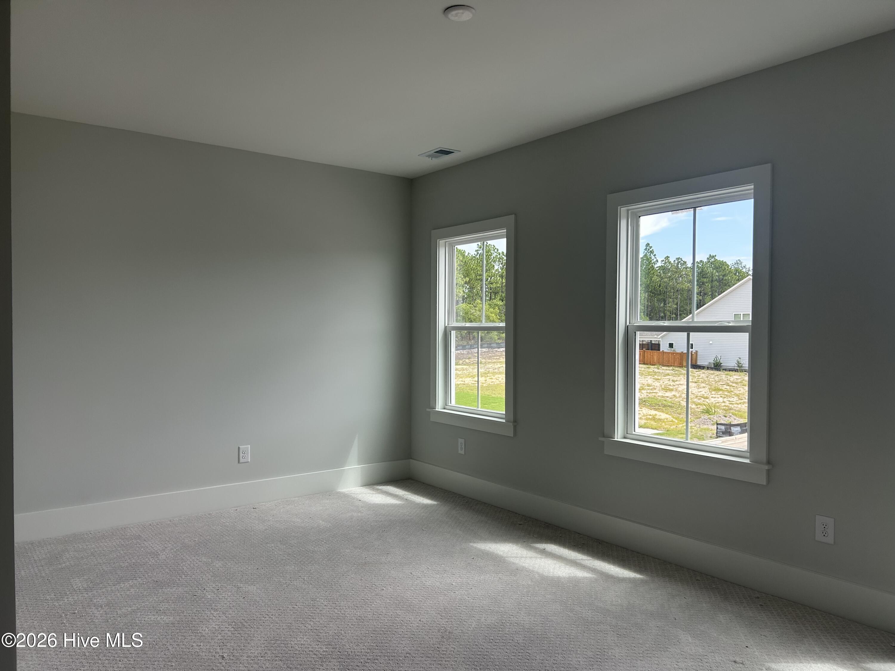 5202 Moonshell Loop Property Photo 10
