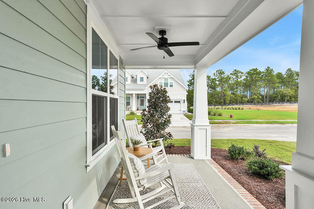 5202 Moonshell Loop Property Photo 10