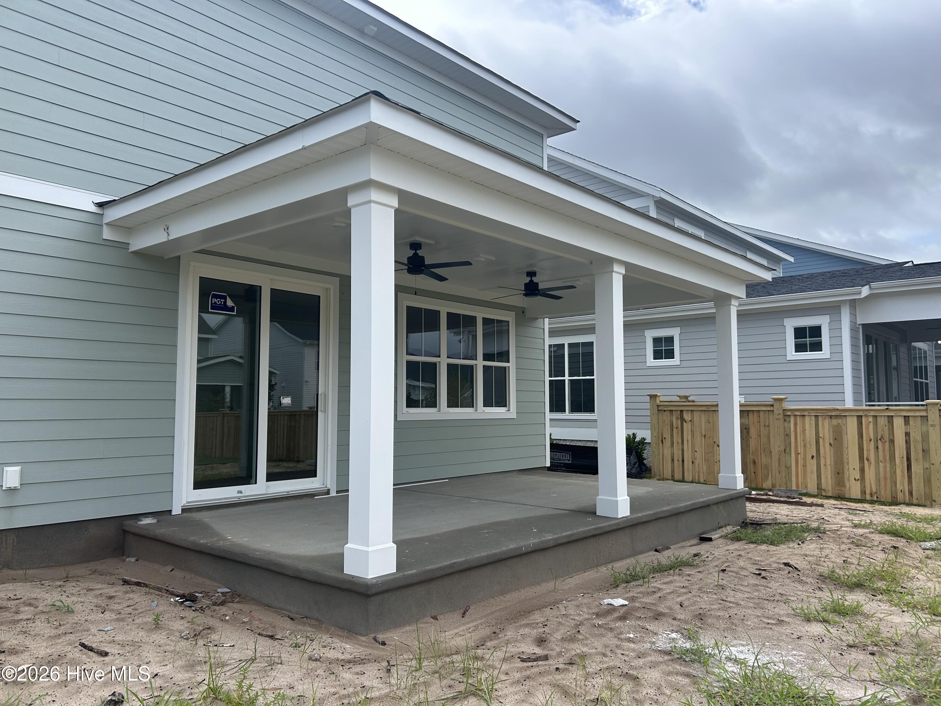 5202 Moonshell Loop Property Photo 14
