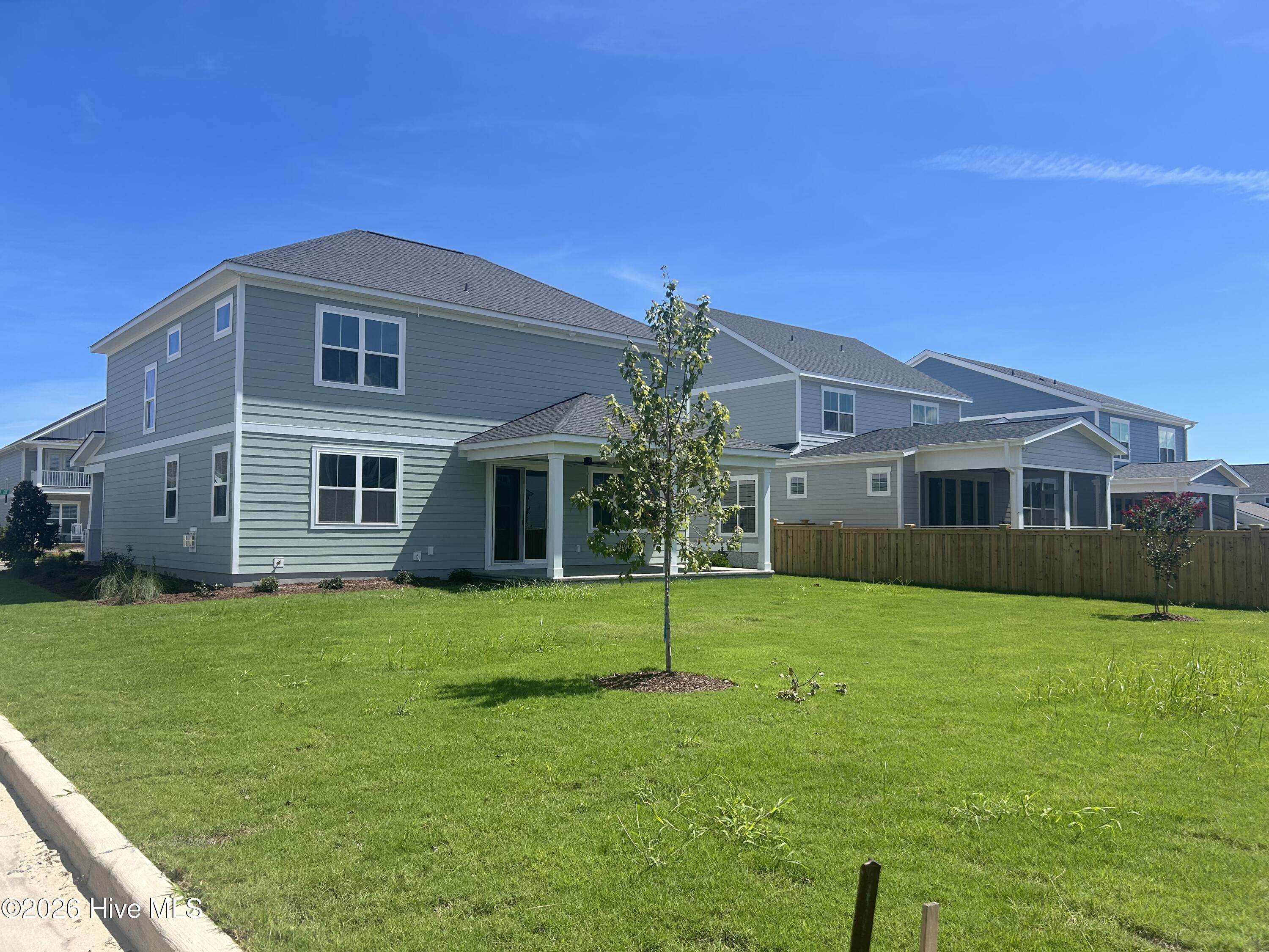 5202 Moonshell Loop Property Photo 14