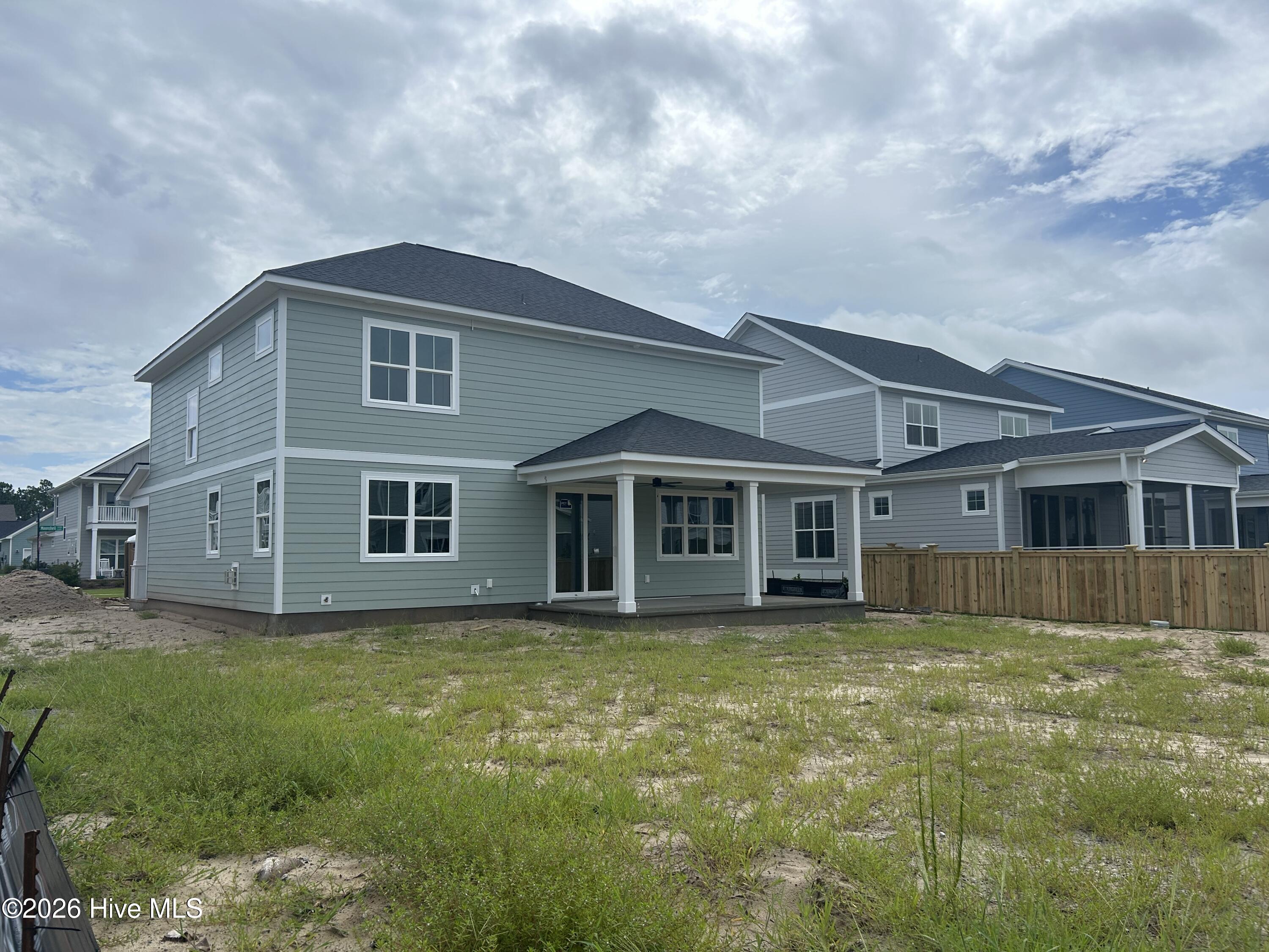 5202 Moonshell Loop Property Photo 15