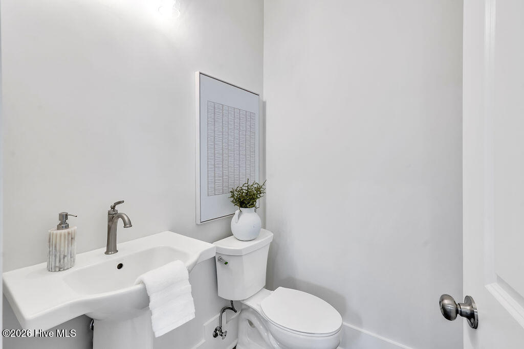 5202 Moonshell Loop Property Photo 15