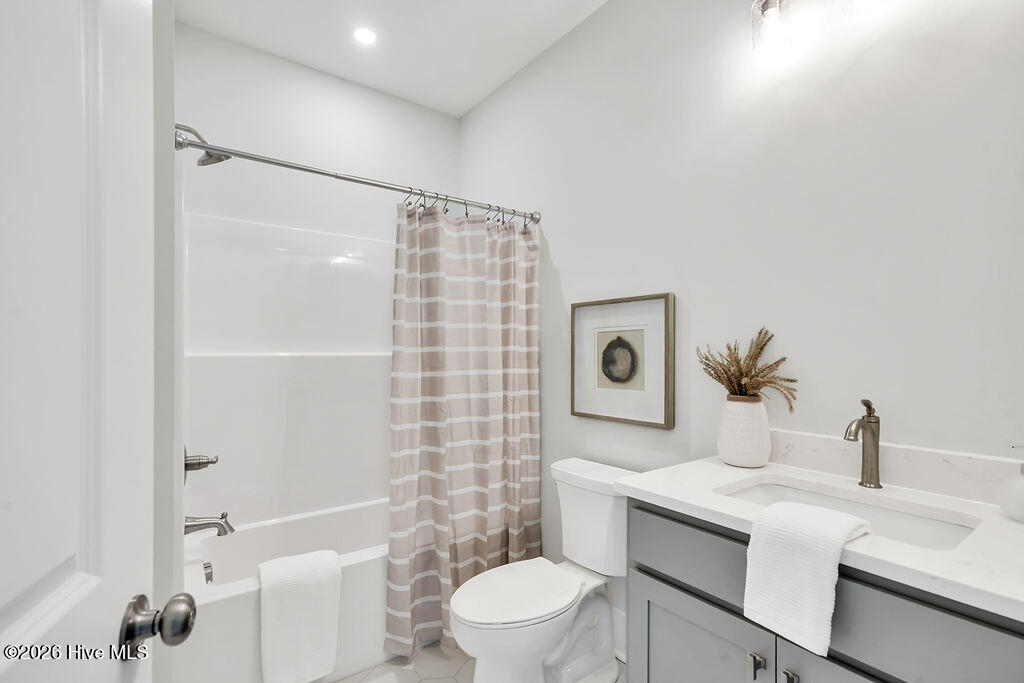5202 Moonshell Loop Property Photo 34