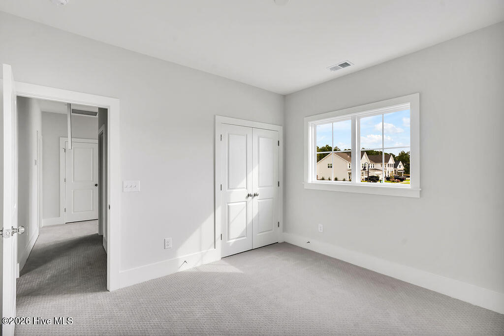 5202 Moonshell Loop Property Photo 36