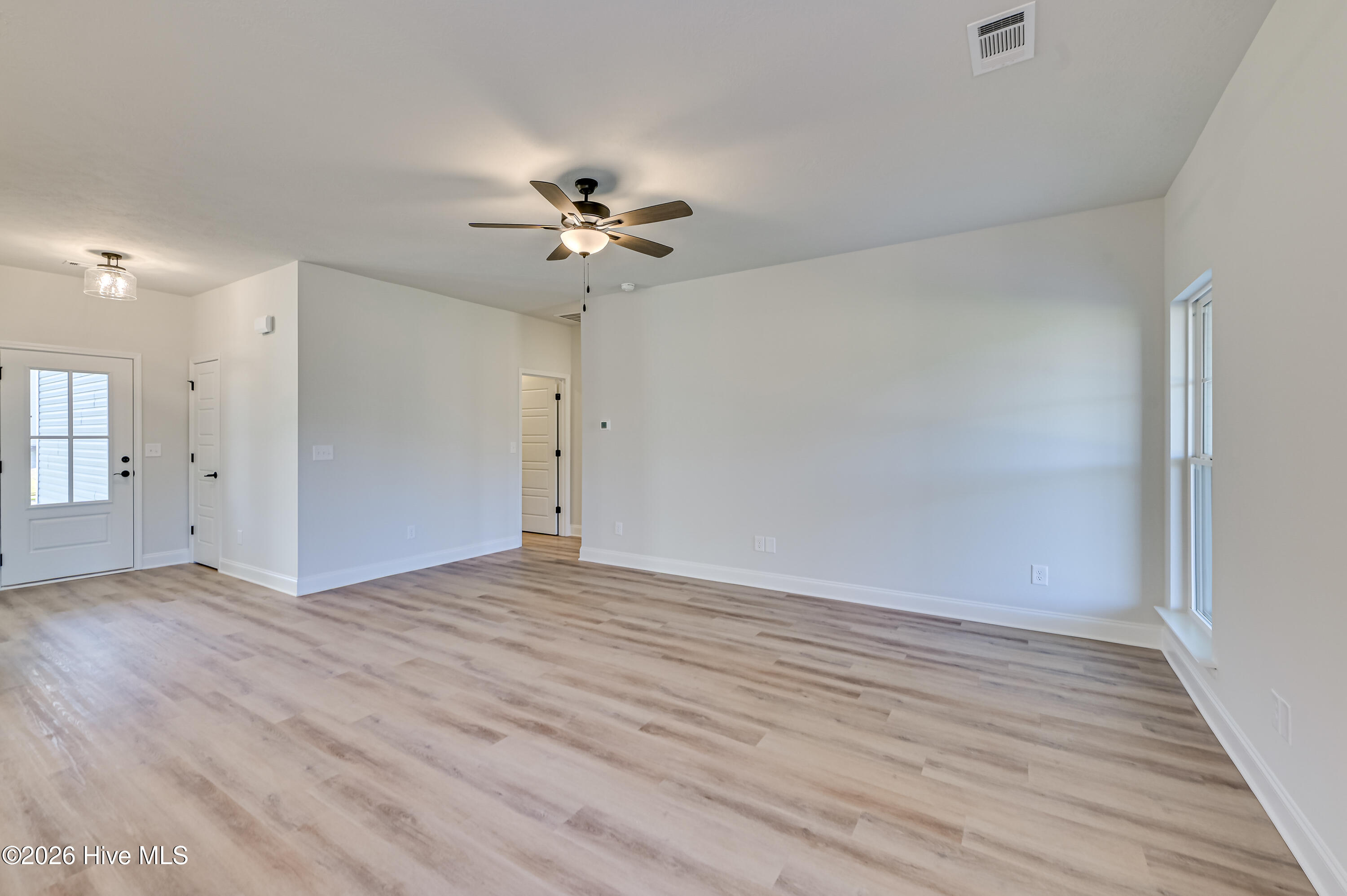 774 Burlington Drive Property Photo 6