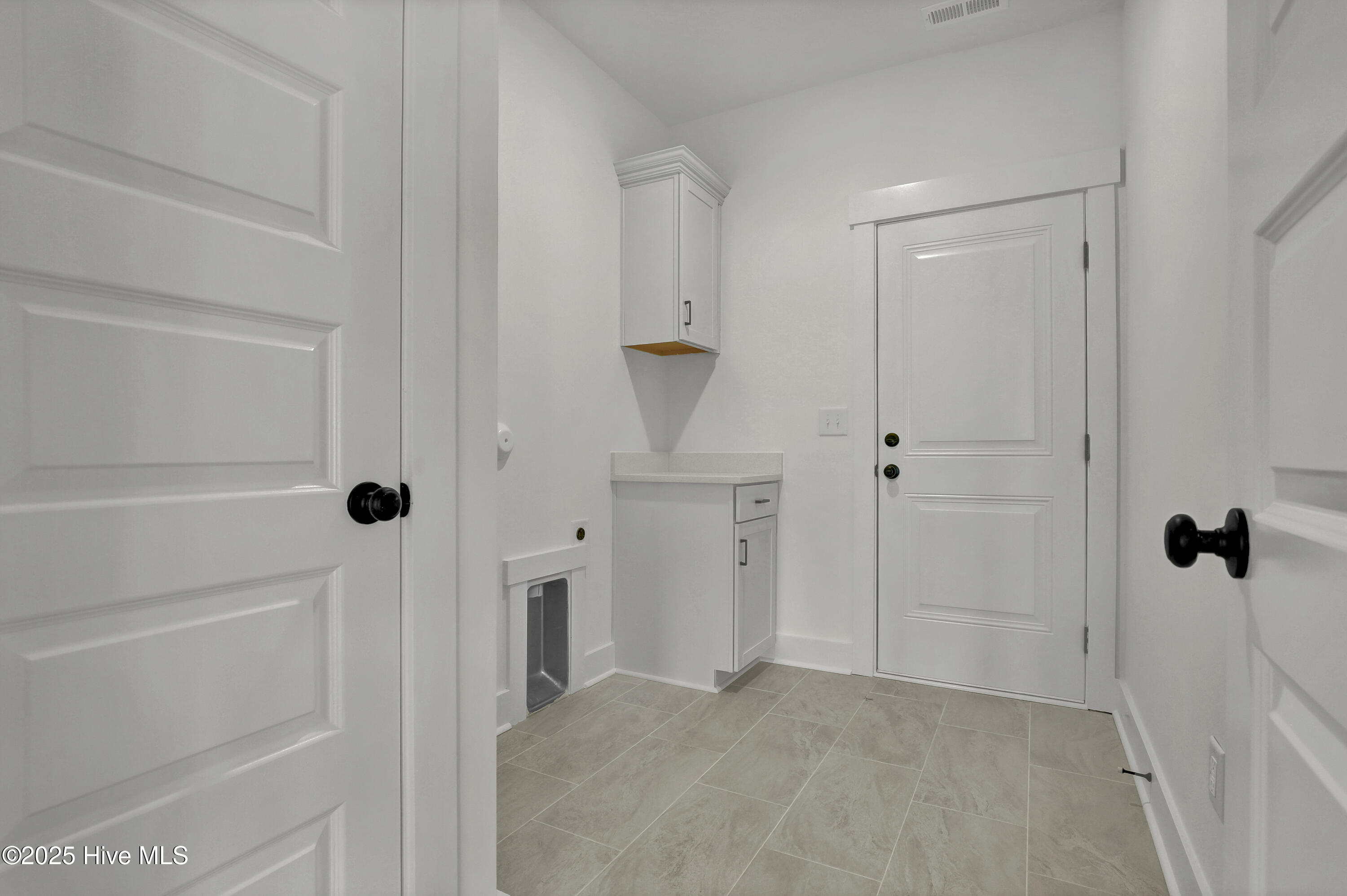 258 Planters Walk Property Photo 13