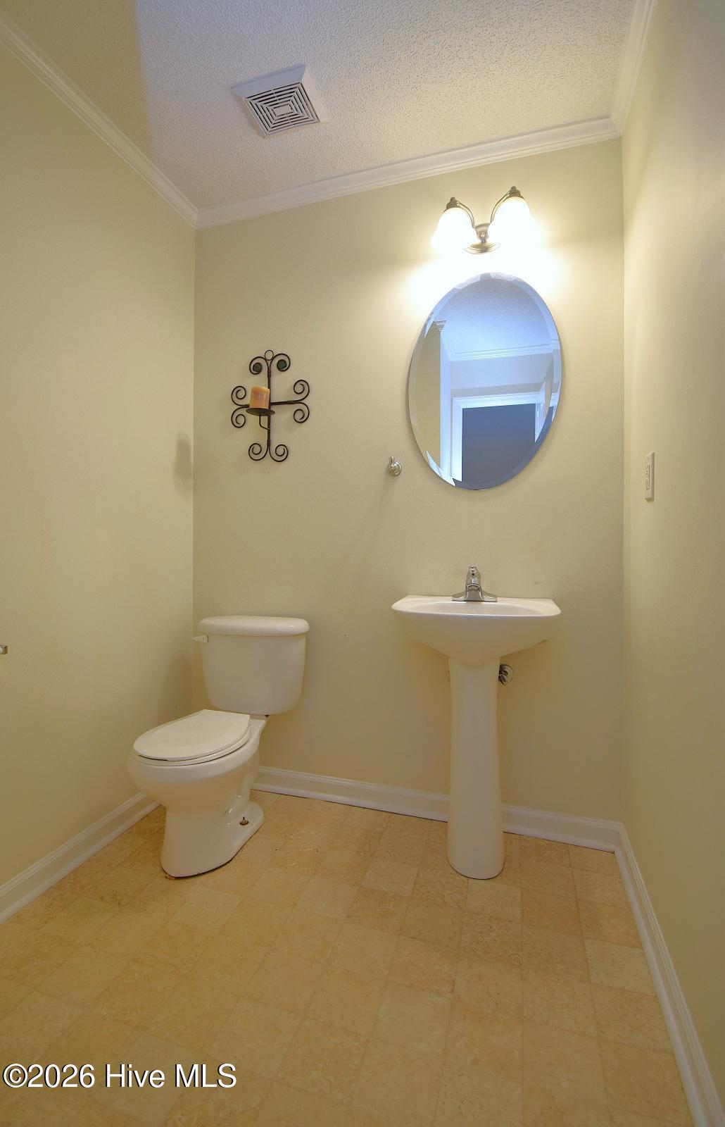 2325 Vineyard Drive C3 Property Photo 2