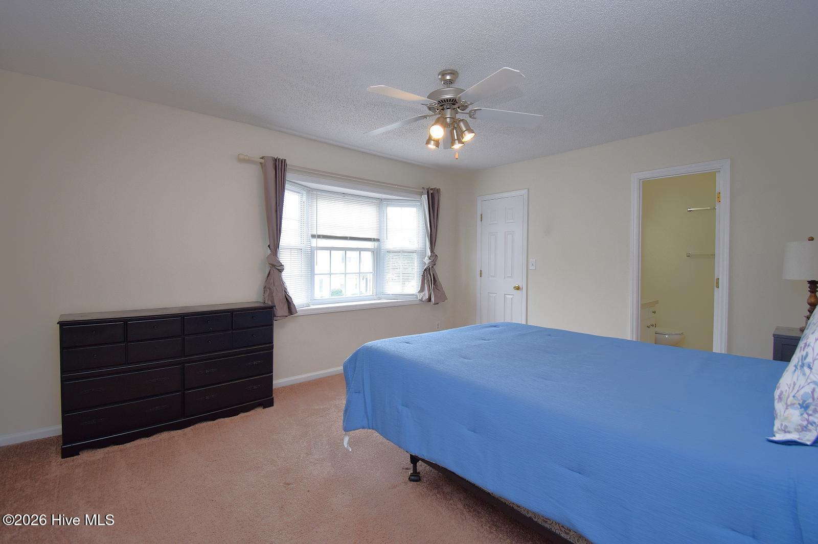 2325 Vineyard Drive C3 Property Photo 14