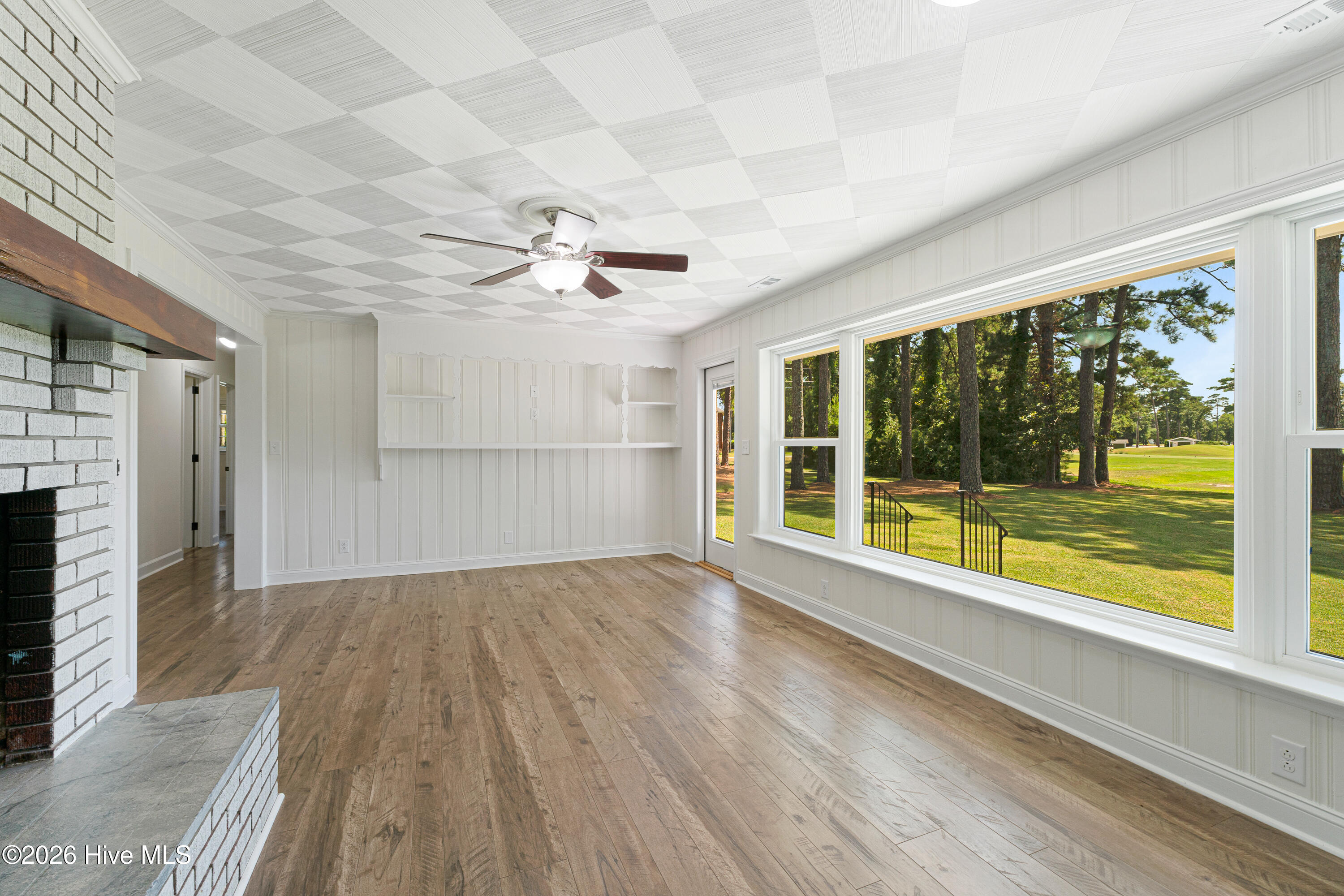 1705 River Drive Property Photo 6