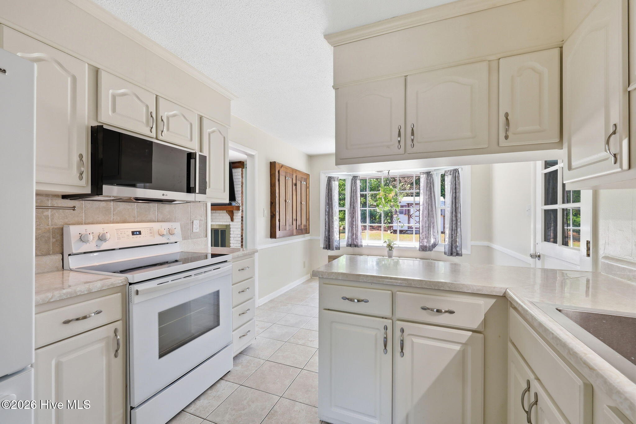 5987 Brookcliff Road Property Photo 7
