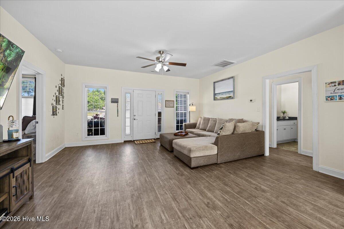 2324 Tranquil Drive Se Property Photo 4