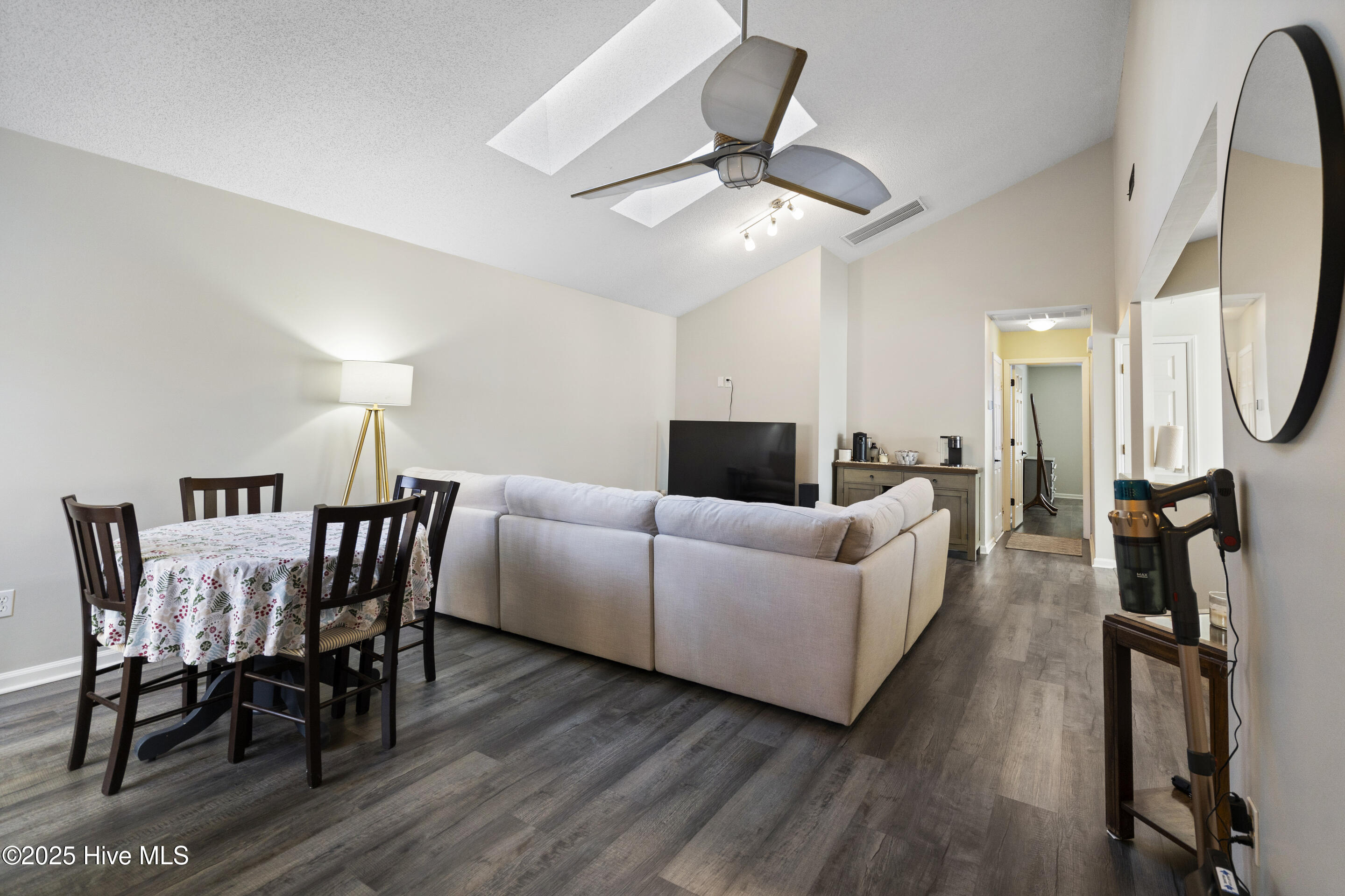 1234 Shipyard Boulevard Property Photo 6
